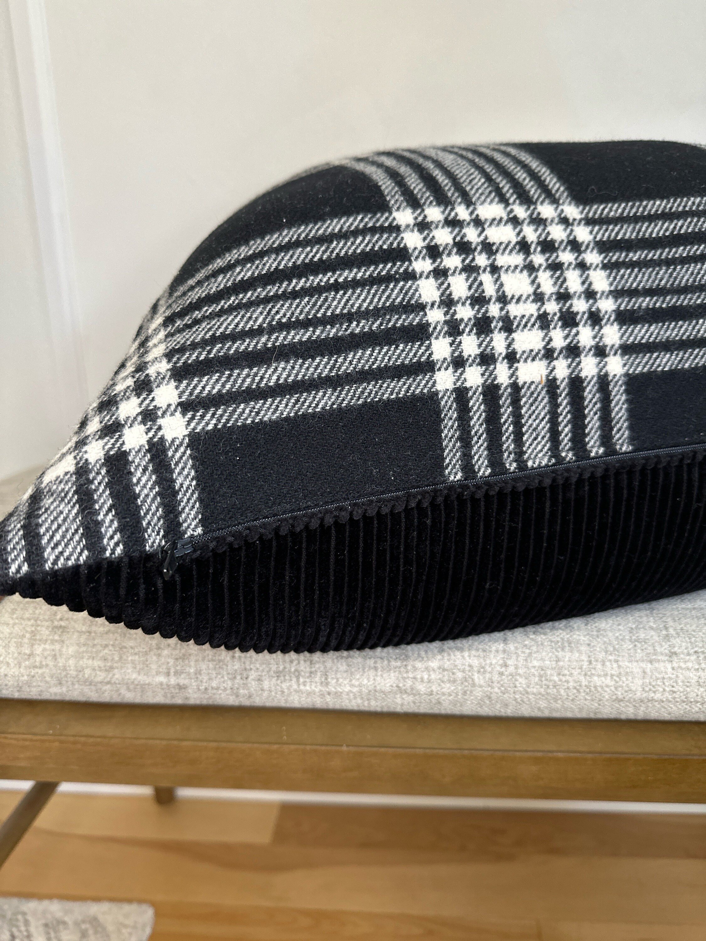 https://i.etsystatic.com/7192141/r/il/4bd983/5738890501/il_fullxfull.5738890501_d1h1.jpg