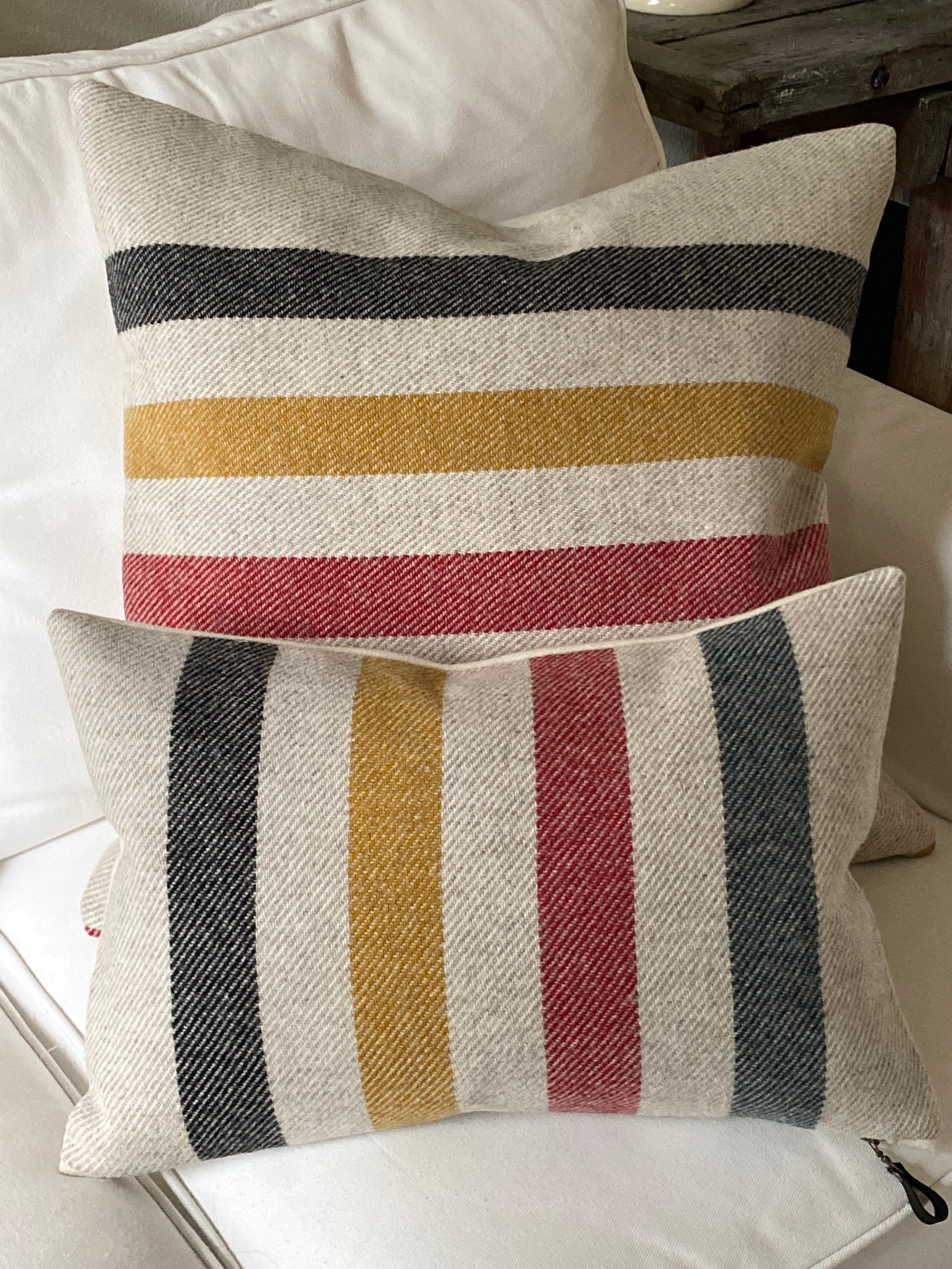https://i.etsystatic.com/7192141/r/il/071922/3103659374/il_fullxfull.3103659374_q3kl.jpg