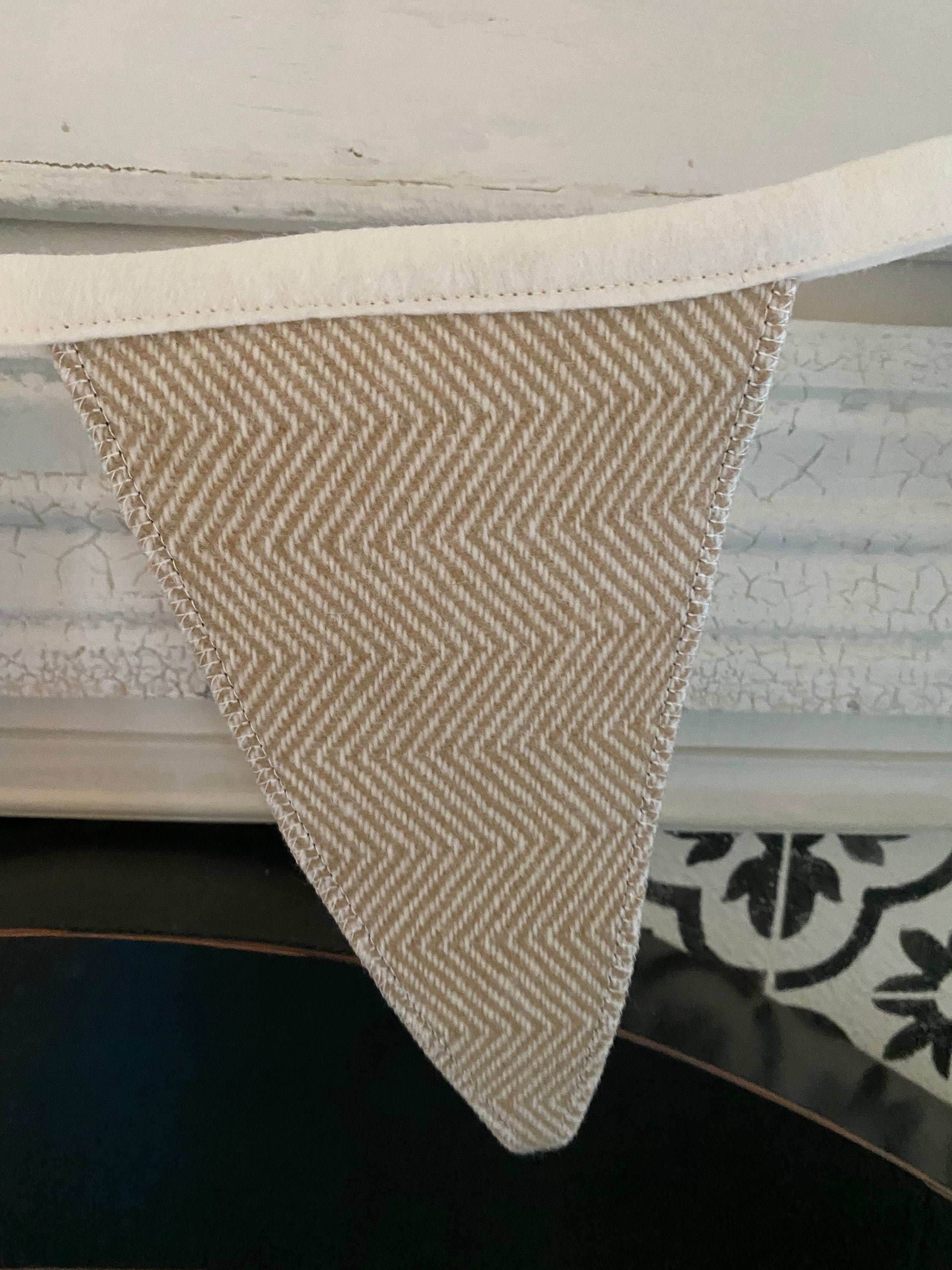 https://i.etsystatic.com/7192141/r/il/879c79/2573373856/il_fullxfull.2573373856_jero.jpg