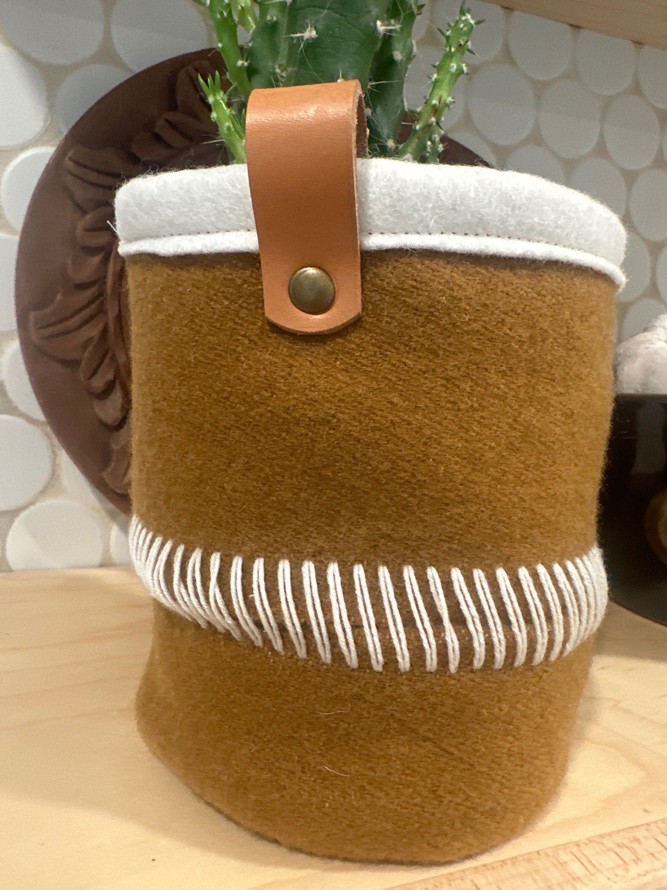 https://i.etsystatic.com/7192141/r/il/42b595/5380648514/il_fullxfull.5380648514_bwox.jpg