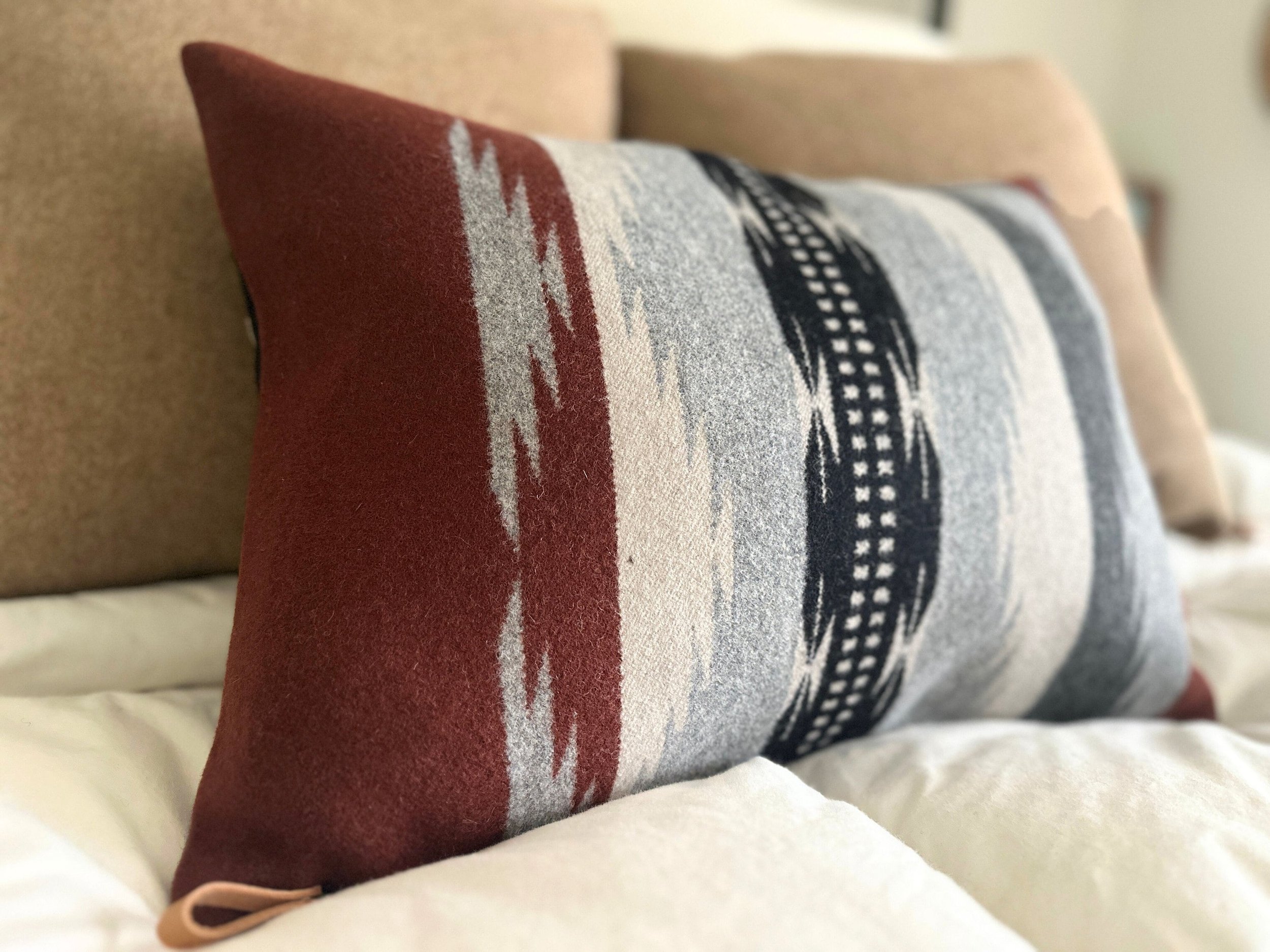 https://i.etsystatic.com/7192141/r/il/bc38f2/6019564879/il_fullxfull.6019564879_i13s.jpg