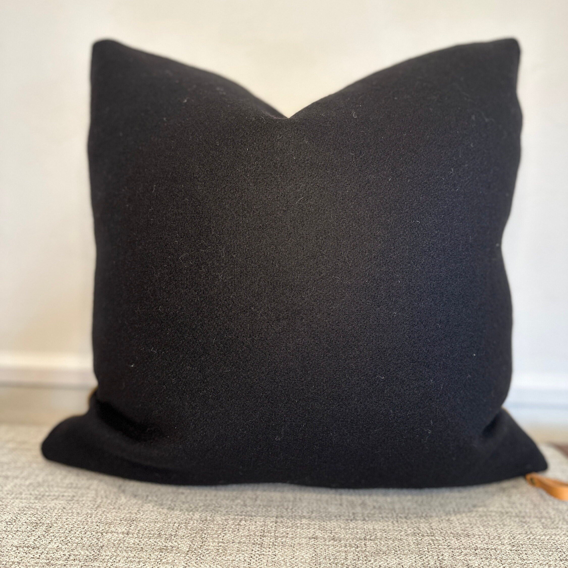https://i.etsystatic.com/7192141/r/il/cd1ae5/5740563516/il_fullxfull.5740563516_nx6v.jpg
