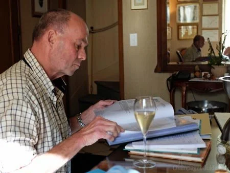 GROWER CHAMPAGNE FAMILY HIGHLIGHT:
AUBRY | Jouy-l&egrave;s-Reims | Montagne de Reims

Philippe and Pierre Aubry run their family estate in the Premier Cru village of Jouy-l&egrave;s-Reims, located in the western part of the Montagne de Reims. Philipp