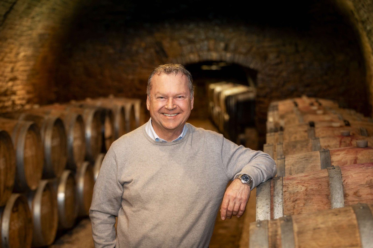 Delicious tastes of Vienna by Fritz Weininger - Classic heurigen wines grown Biodynamically along the Danube
 
THE HISTORY 
Fritz Wieninger grew up in the family heurige (wine taverns), serving the wines produced by his mother, who was one of the fir