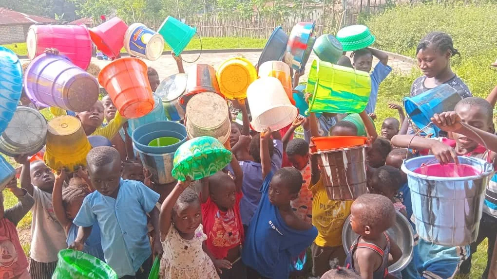 ISL Fruit distribution in foindu.jpg