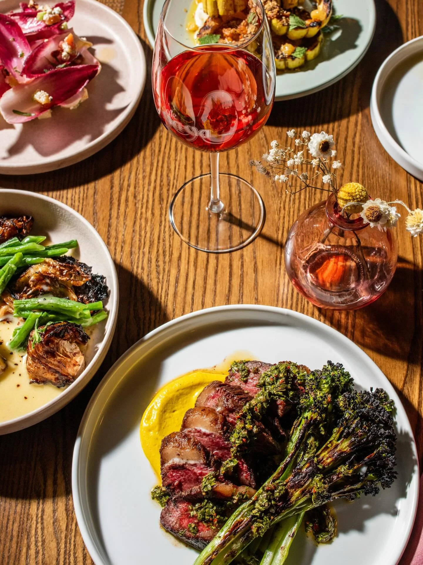 your spot for everything. 

quick bite or long catch-up, yaya&rsquo;s got you. comforting food, craft drinks, and a space that always feels like yours.