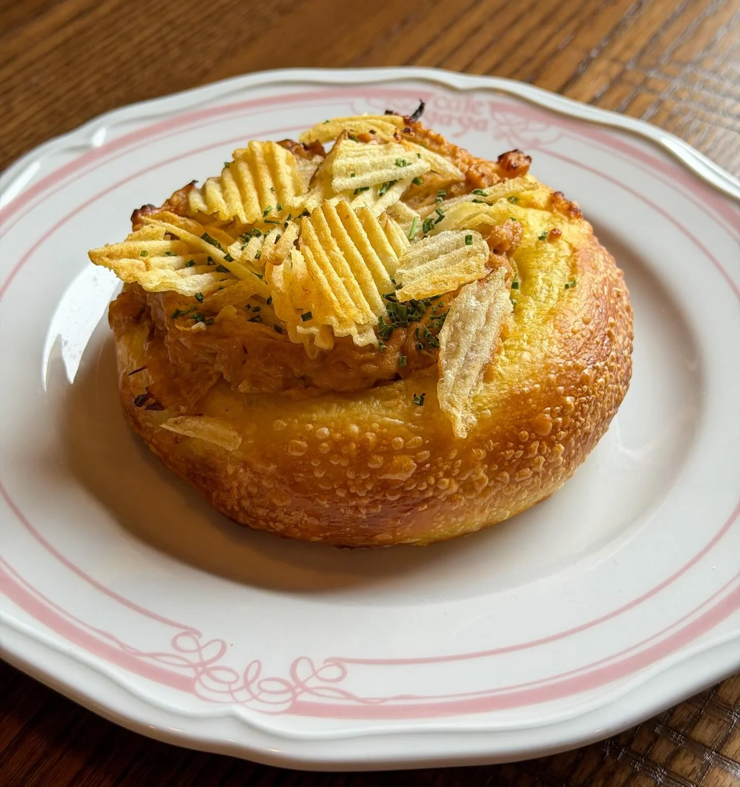 french onion dip in a challah. say less.