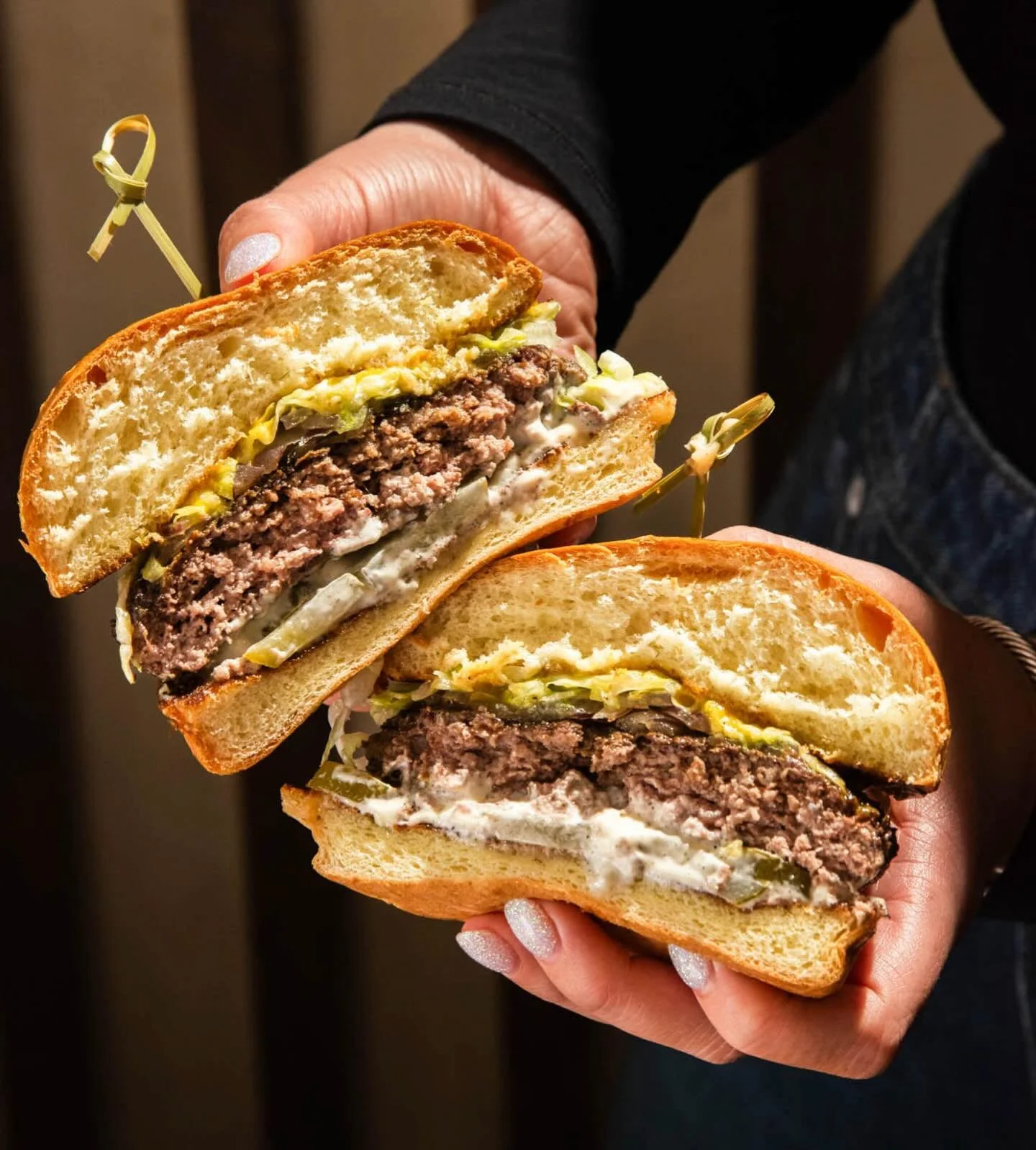 you can&rsquo;t fake this cross-section. big sis burger knows what&rsquo;s up.