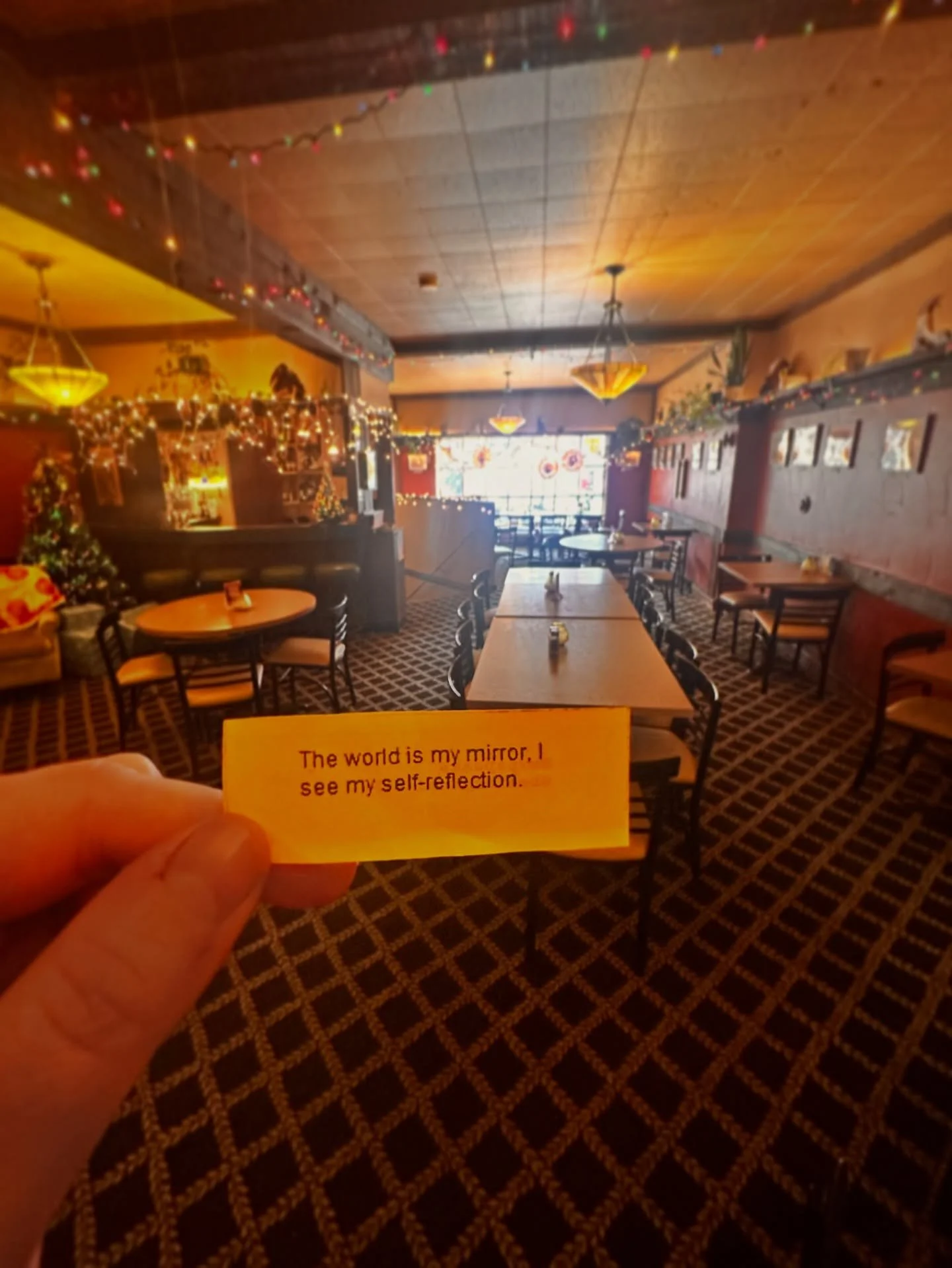 A little moment we found in the dining room today 🪞🍕
A note left behind that read:
&ldquo;the world is my mirror, I see my self-reflection&rdquo;
Shoutout to the two creators who left us this reminder&mdash;and a bit of their magic&mdash;behind. Co