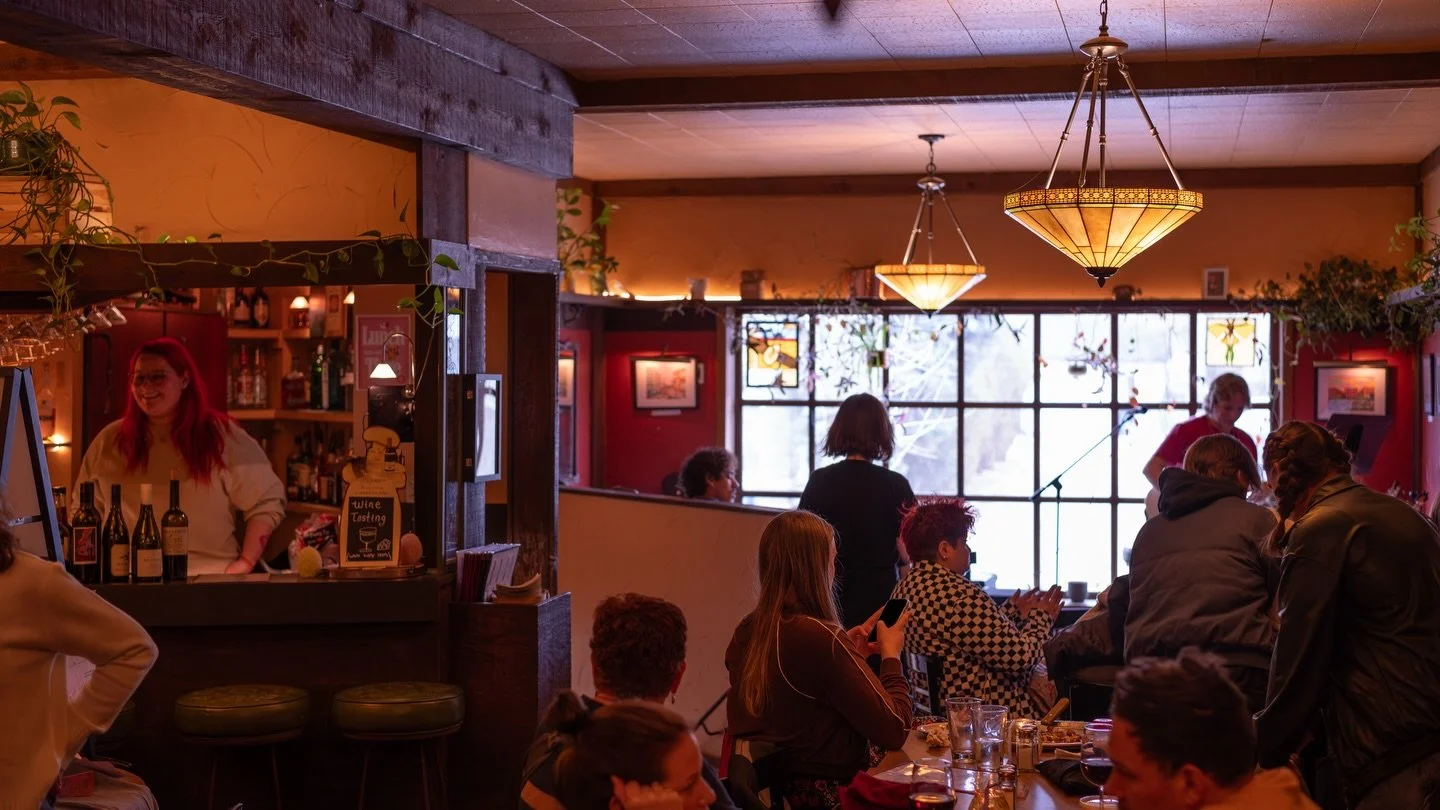 We had such a special time at our Make Your Own Merch event at Lisa&rsquo;s Pizza! 🎨🍕
With amazing local music, a wine tasting, and the talented team from Cream City Press bringing the merch magic, the night was a perfect reminder of how lucky we a