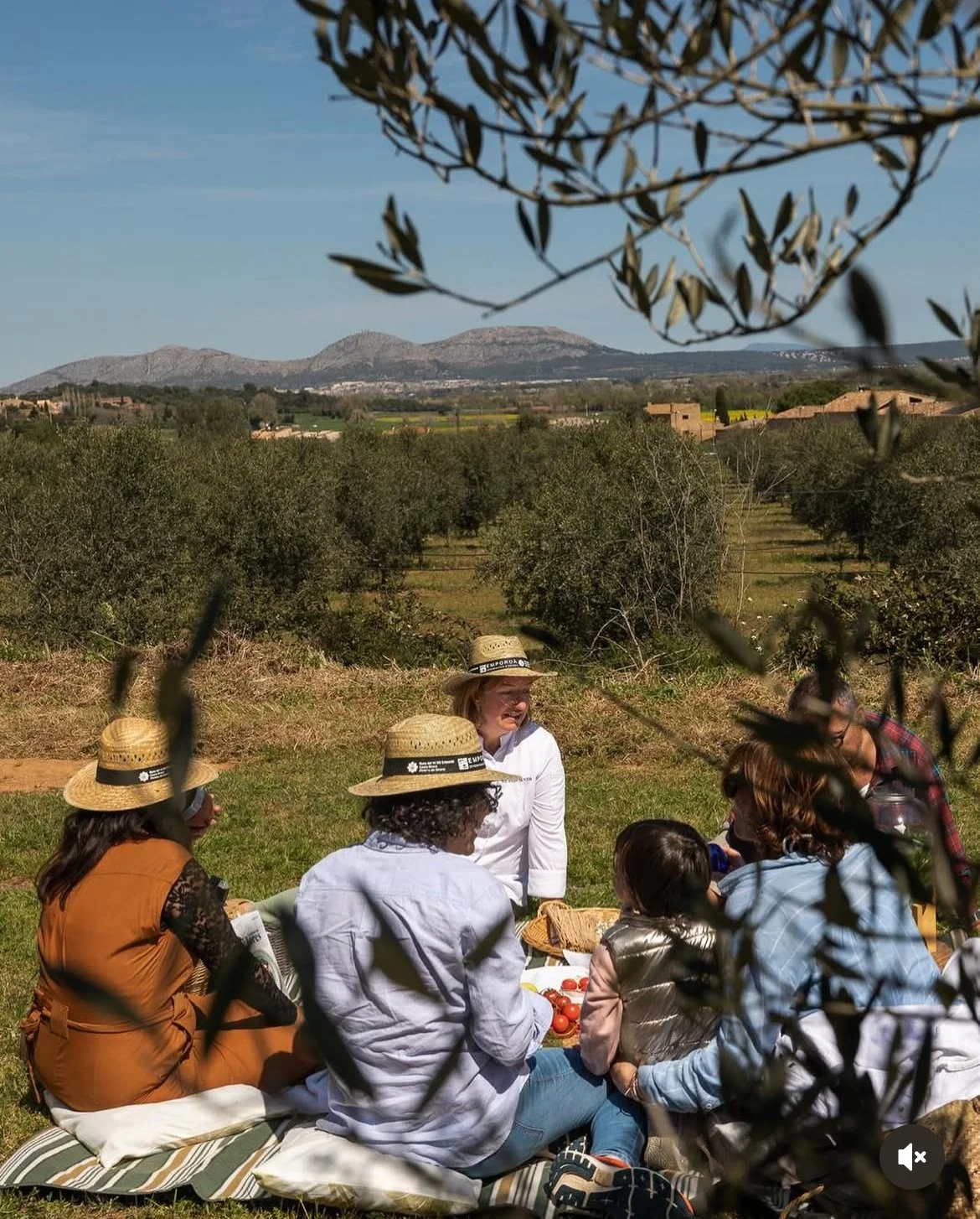 iolanda hablando grupo.jpg