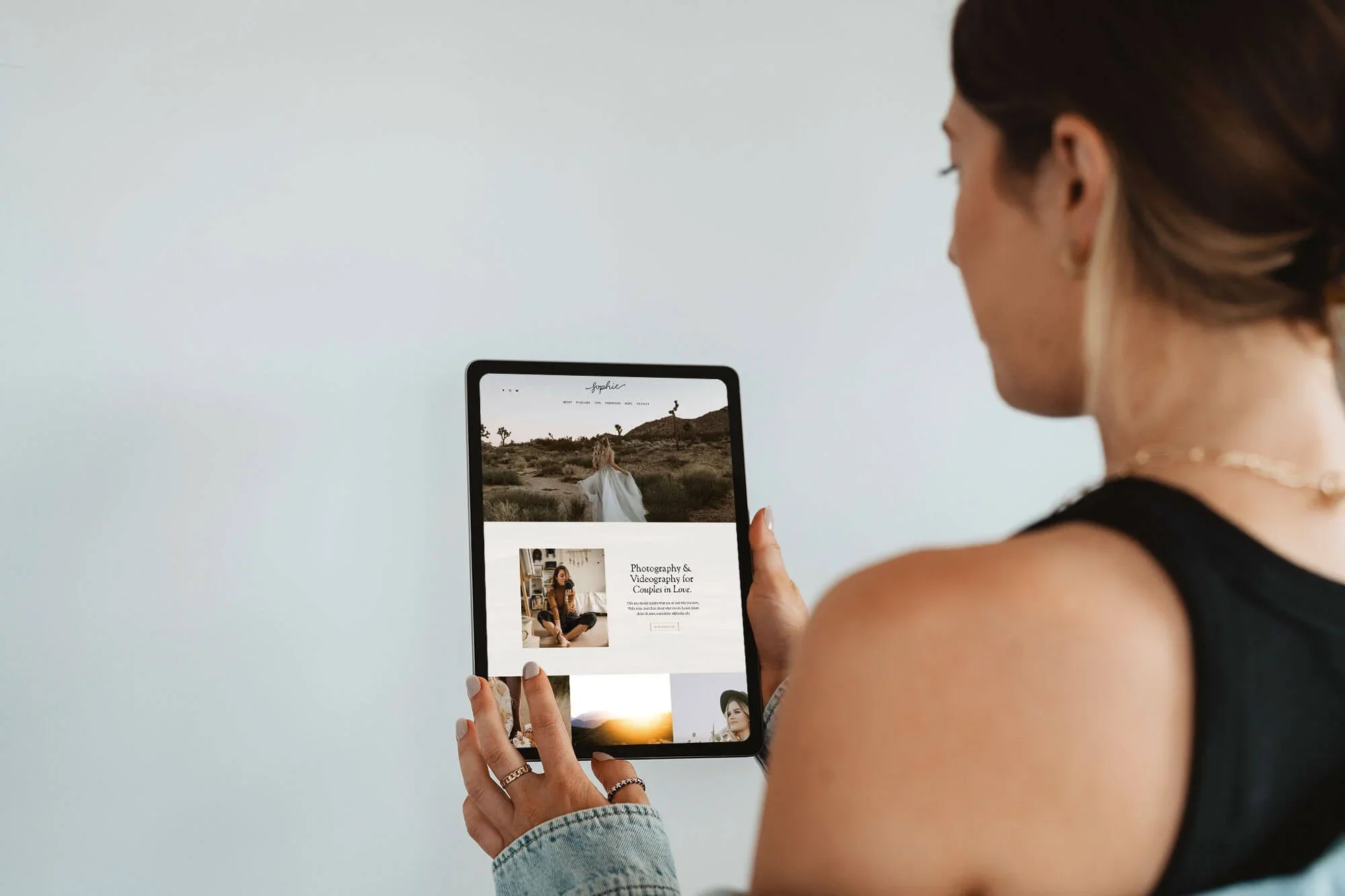 Sophie-Mockup3.webp
