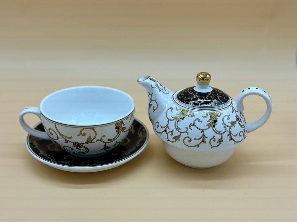 _TeaForOne-BlkGold_IMG_1353_Usej.jpg