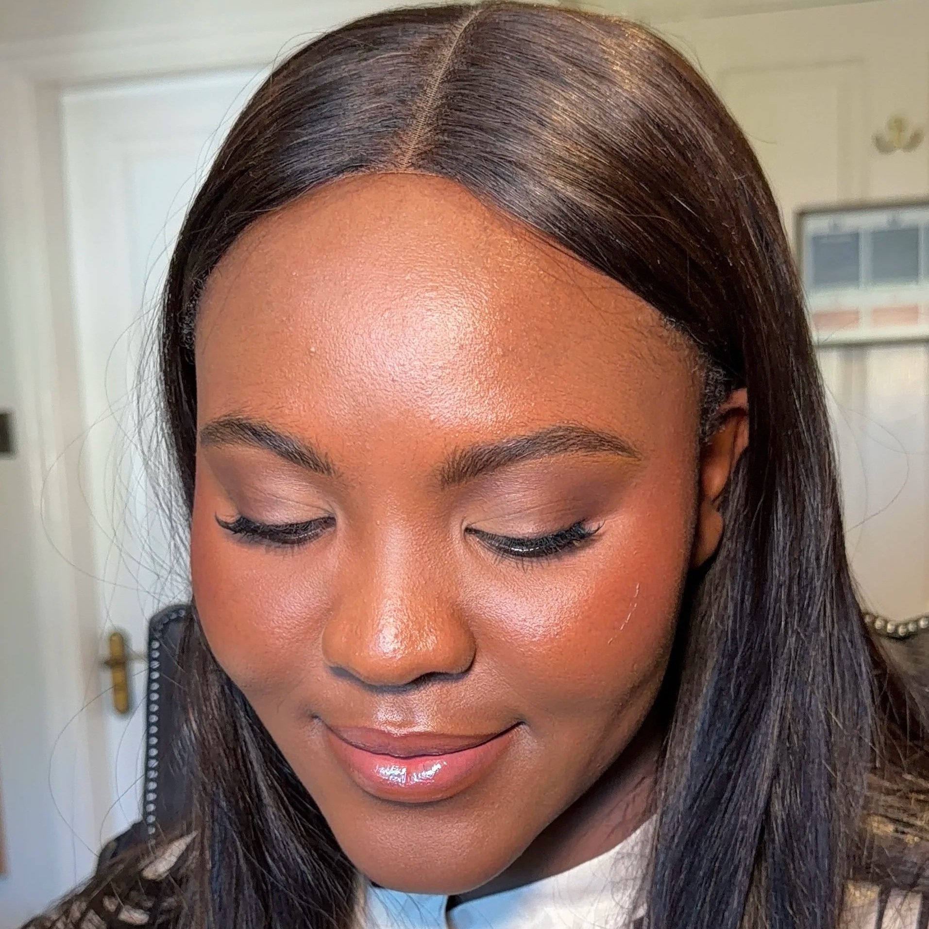Soft natural make up