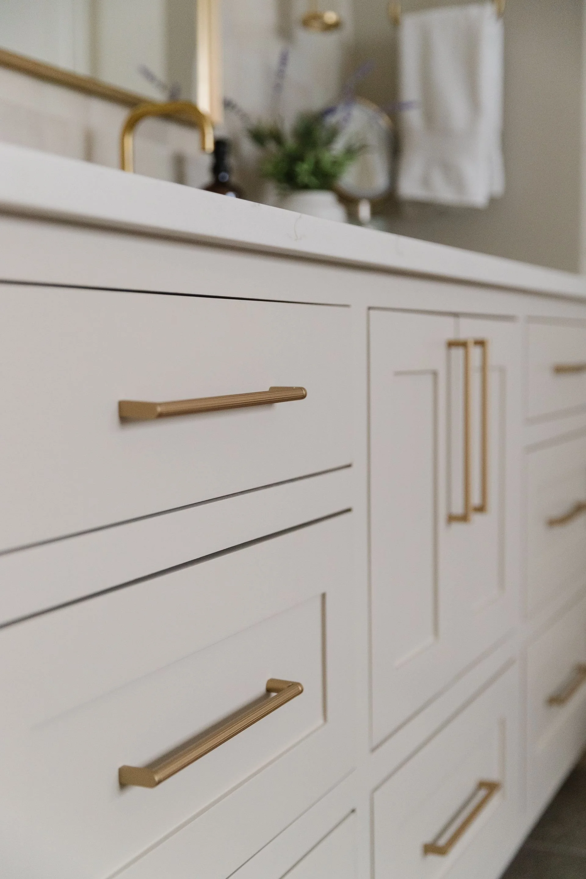 YT - Studio Lochwood AD9I0437-min.jpg