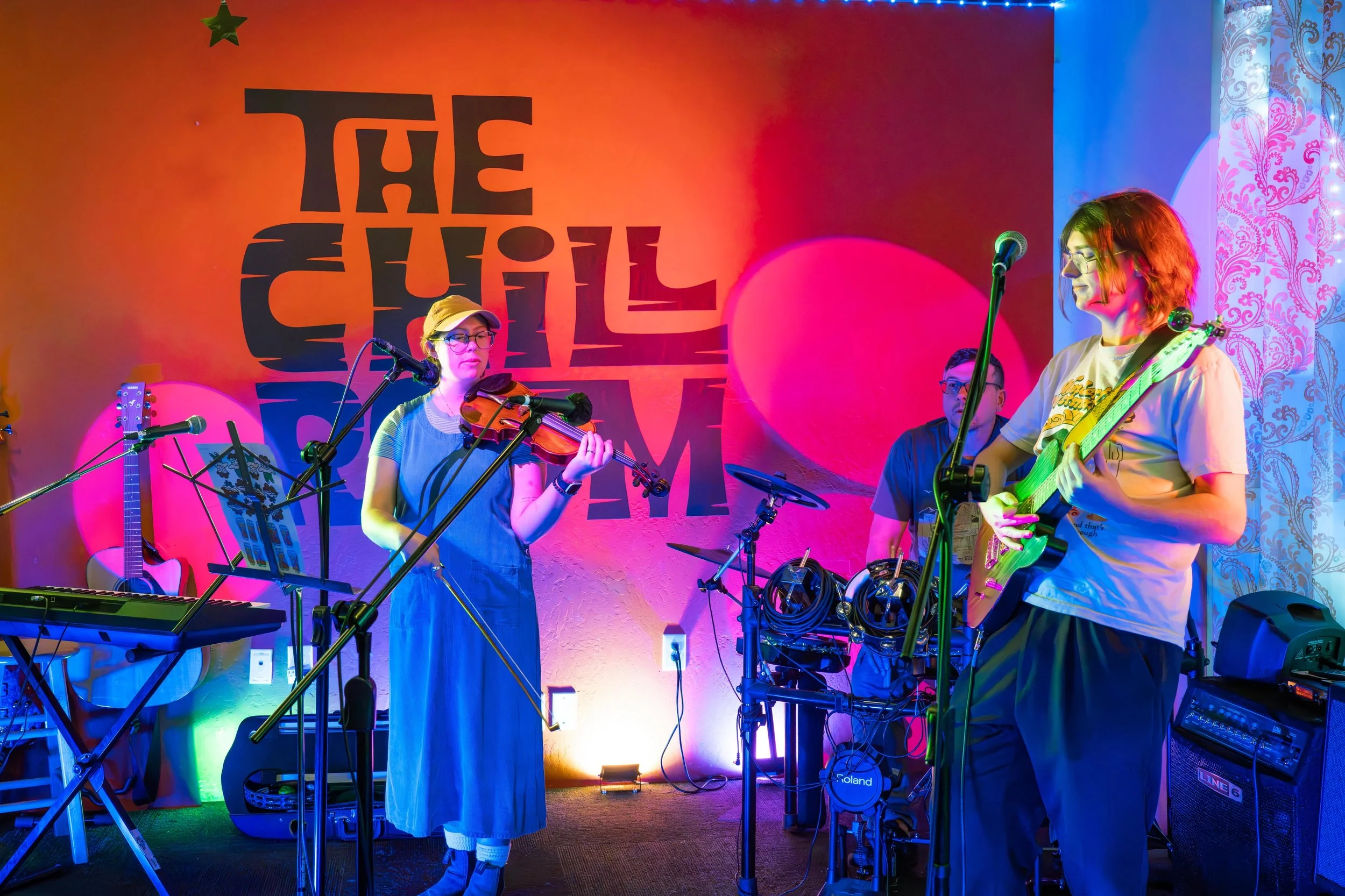 Support local artists! More shots from Wednesday night&rsquo;s show with @waterloo.melon, @danimusicccc and @al_sun_music. Thank you @thechillroomtempeaz for hosting the event. Always a pleasure to work with these amazing people 😊