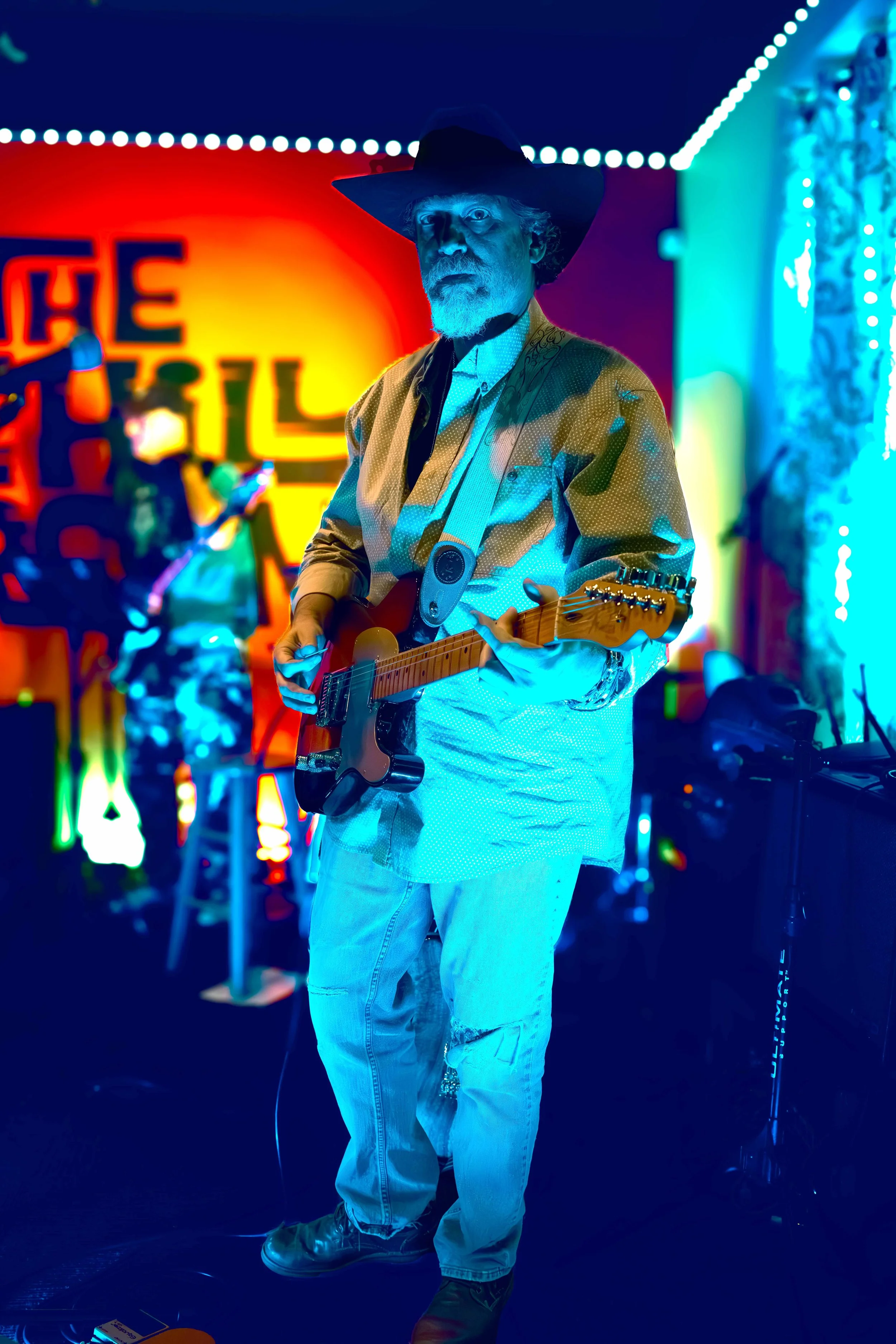 guitar-fullbody_teal-LUT copy.jpg