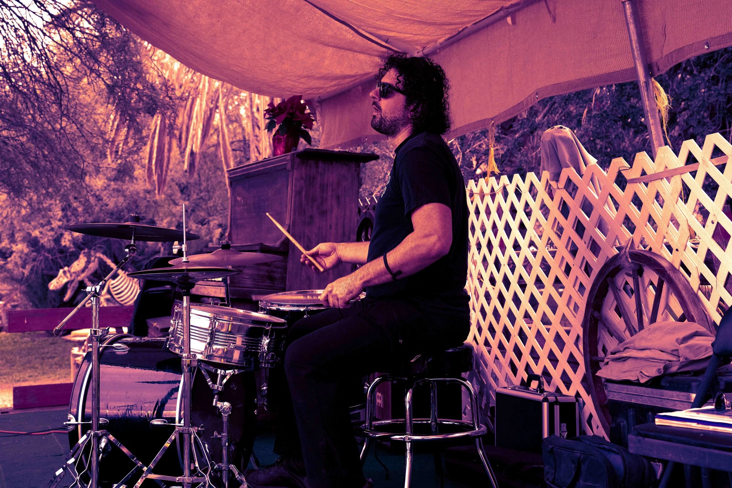 late-sunset-LUT-johnny-on-stage.jpg