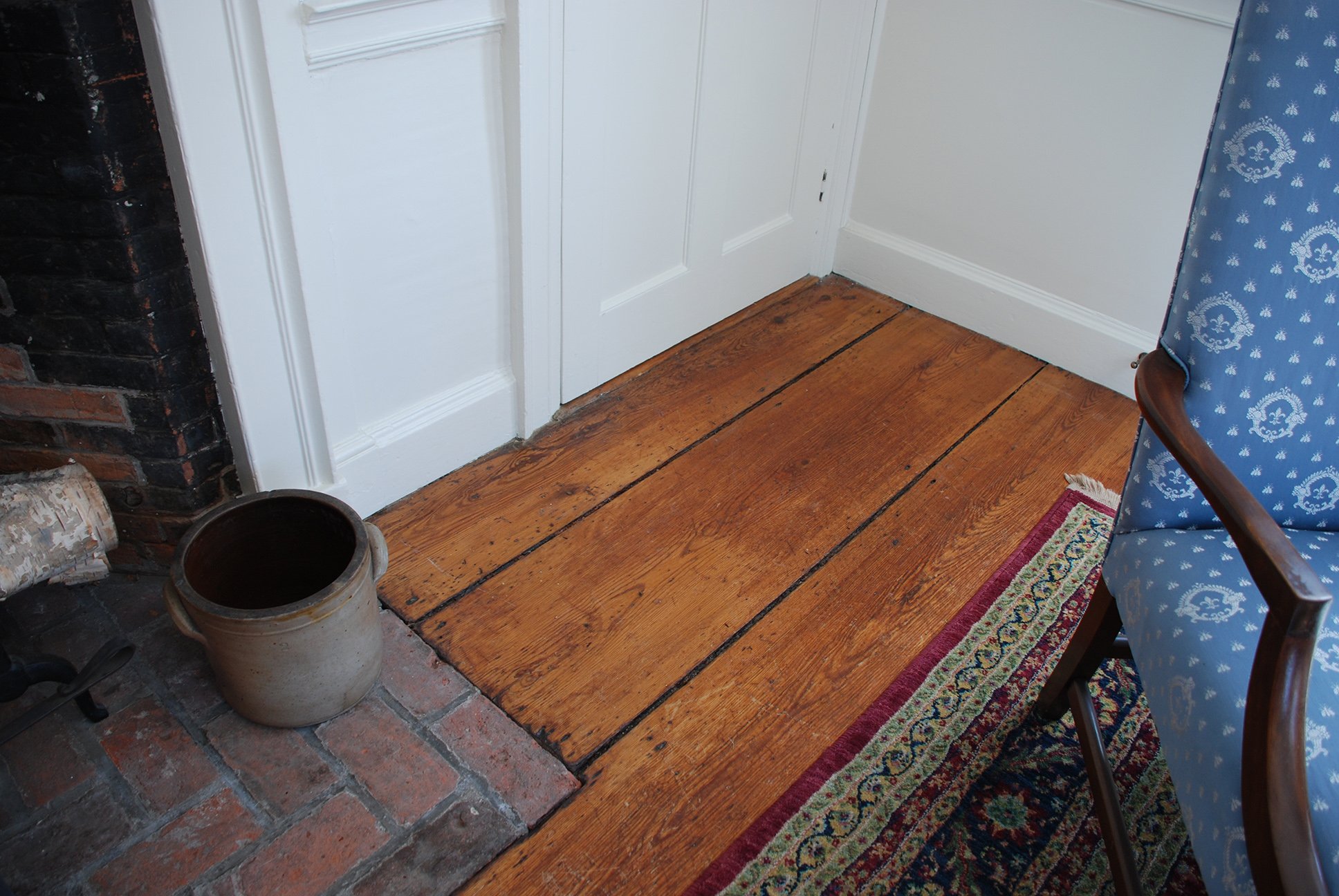 SouthParlor_floorboards.jpg