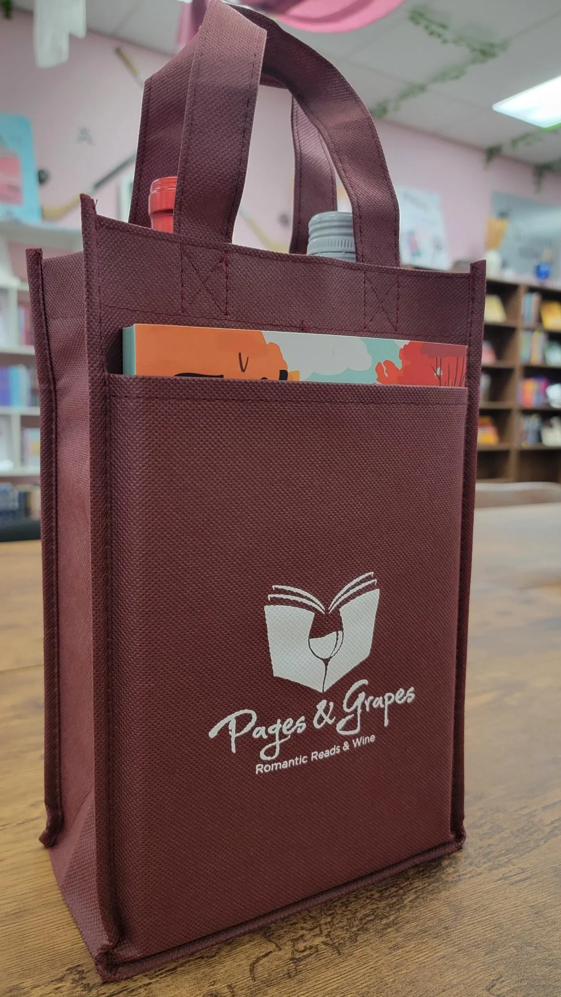 Pages & Grapes Wine Bag