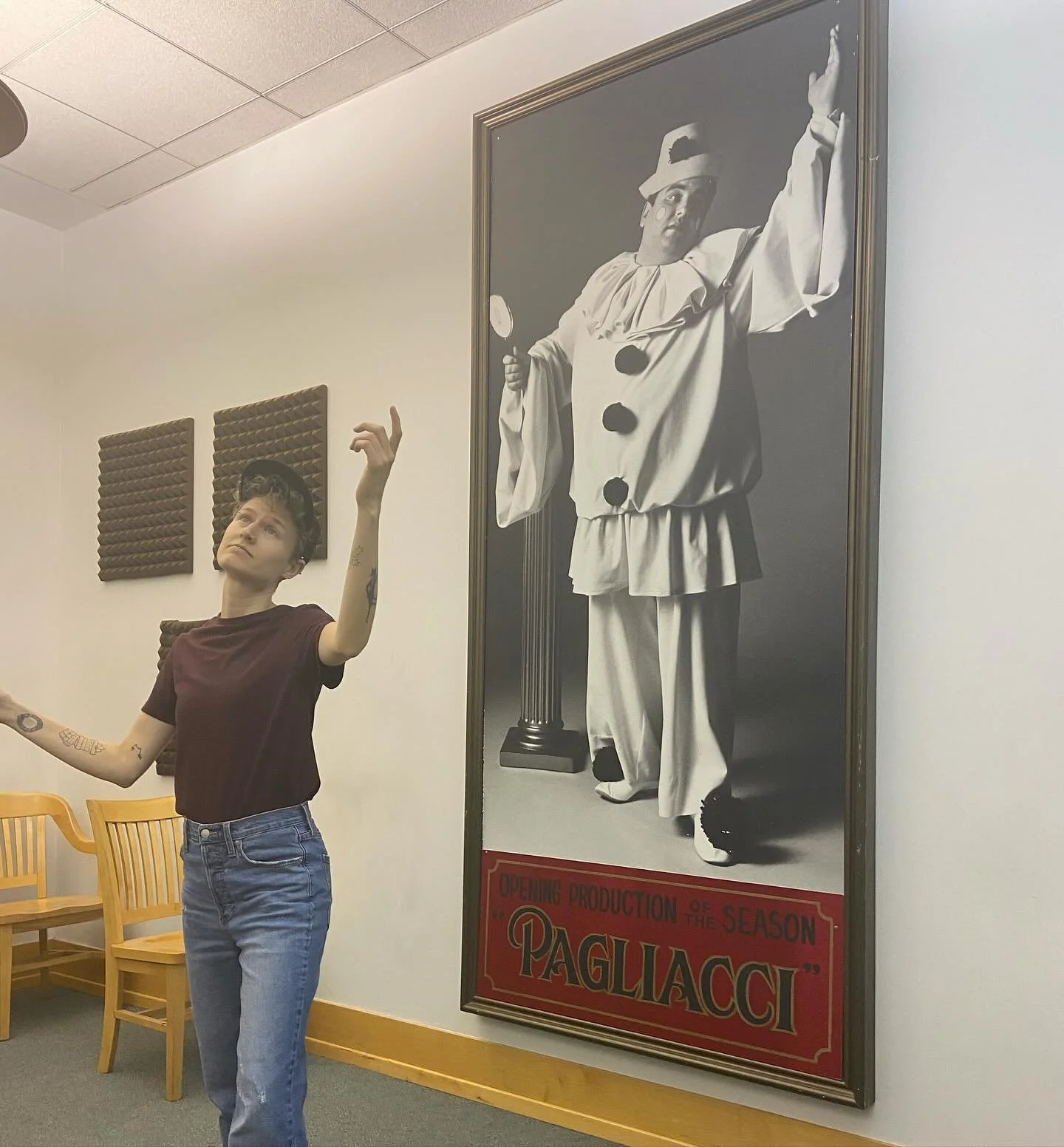 @carmenabelson and Pagliacci are here to remind you to grab your tickets for our return to the May Chapel of Rosehill Cemetery on Oct 30! There are just a few discounted tickets left, get yours before Oct 1 to lock in early bird pricing. Link in bio
