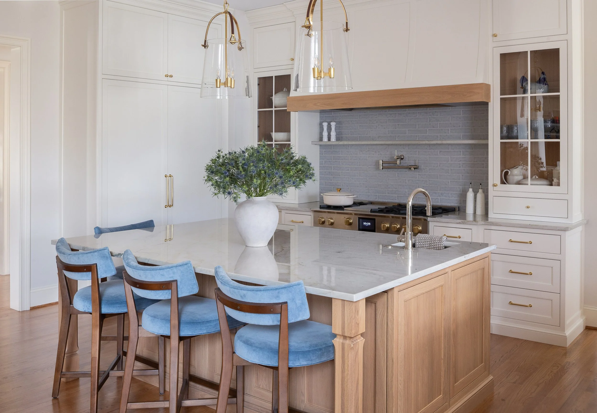 Lindsay_Baron_Steele_Kitchen Hero Shot.jpg