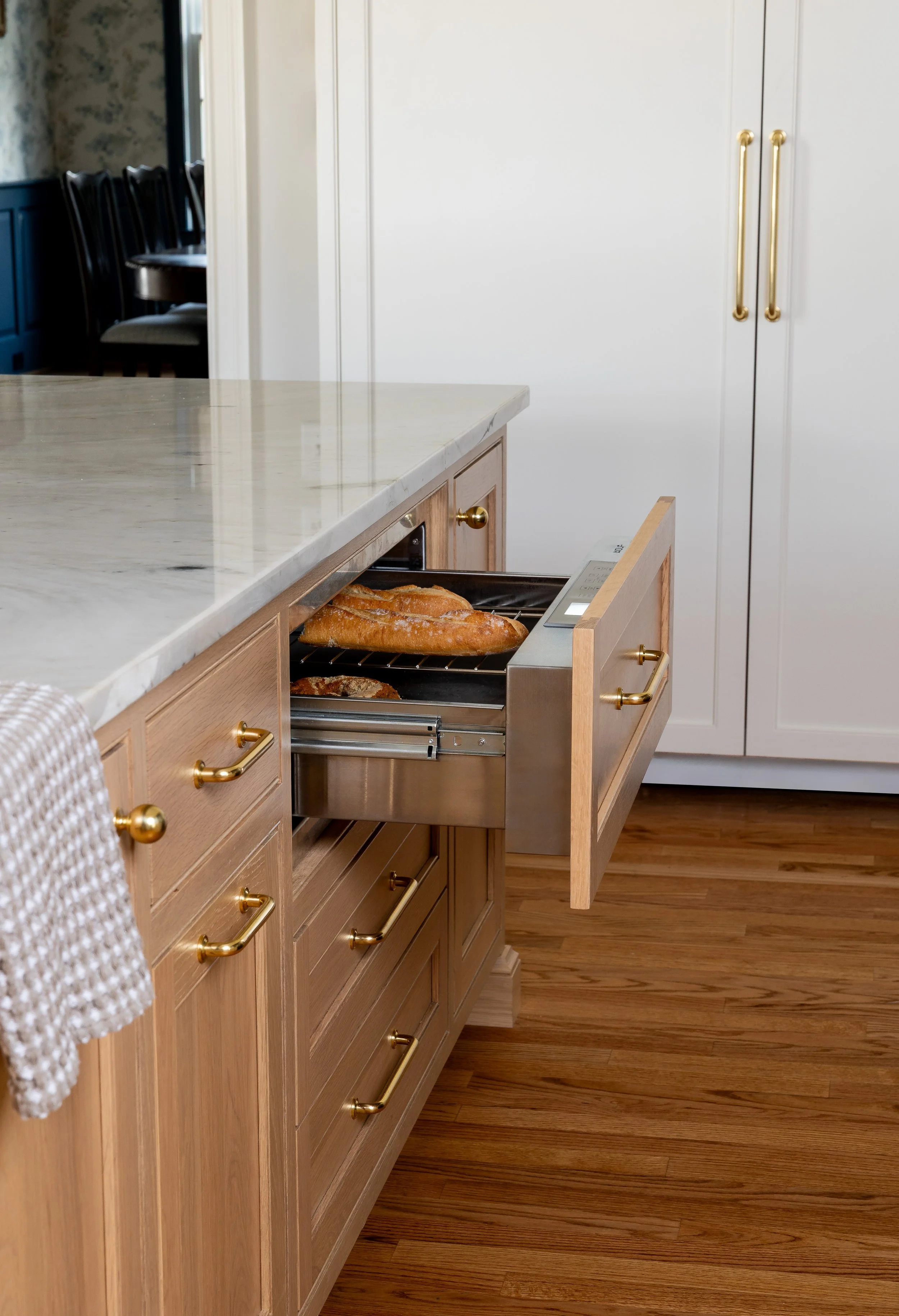 Lindsay_Baron_Steele_Kitchen_warming2 - Copy.jpg