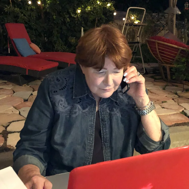 Constituent calling their representative