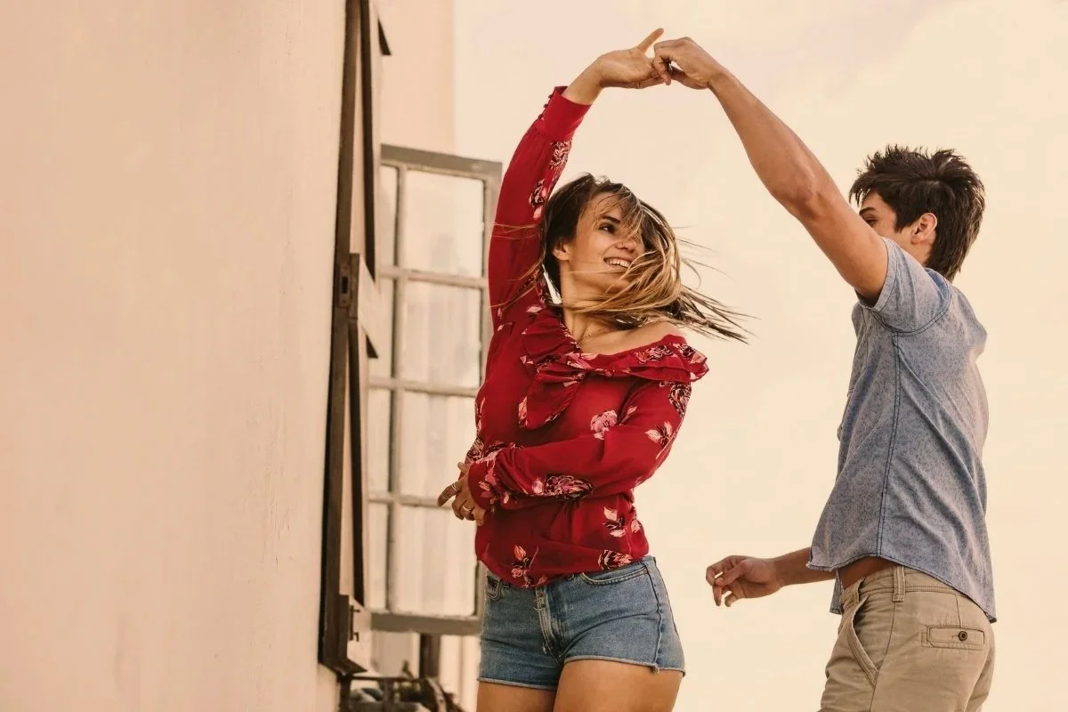 Por qué bailar es benéfico para la salud y el bienestar