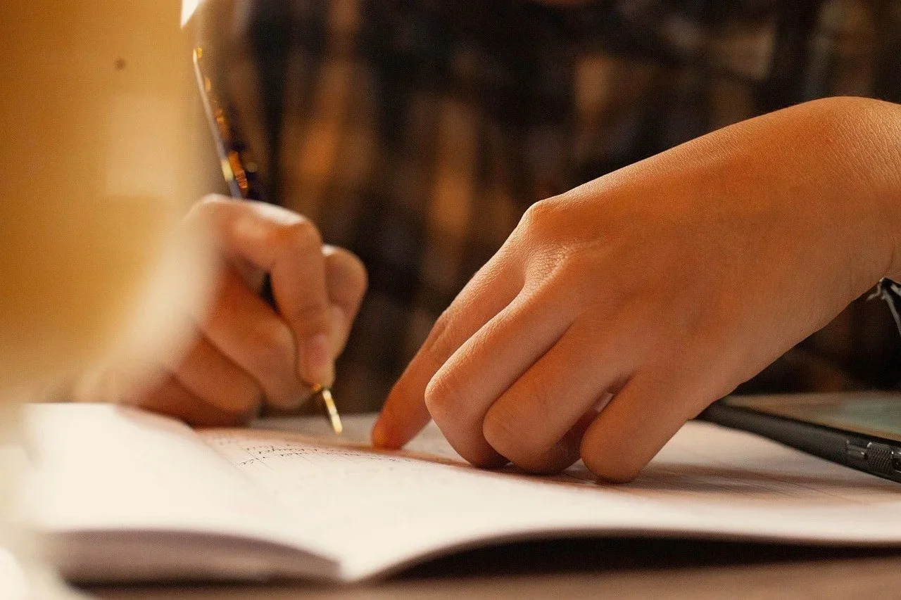 La importancia de ser amables con nosotros mismos: el poder de una carta de autocompasión