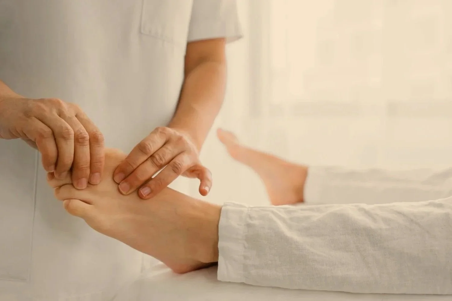 Los síntomas de los pies que nunca debemos ignorar según los podólogos