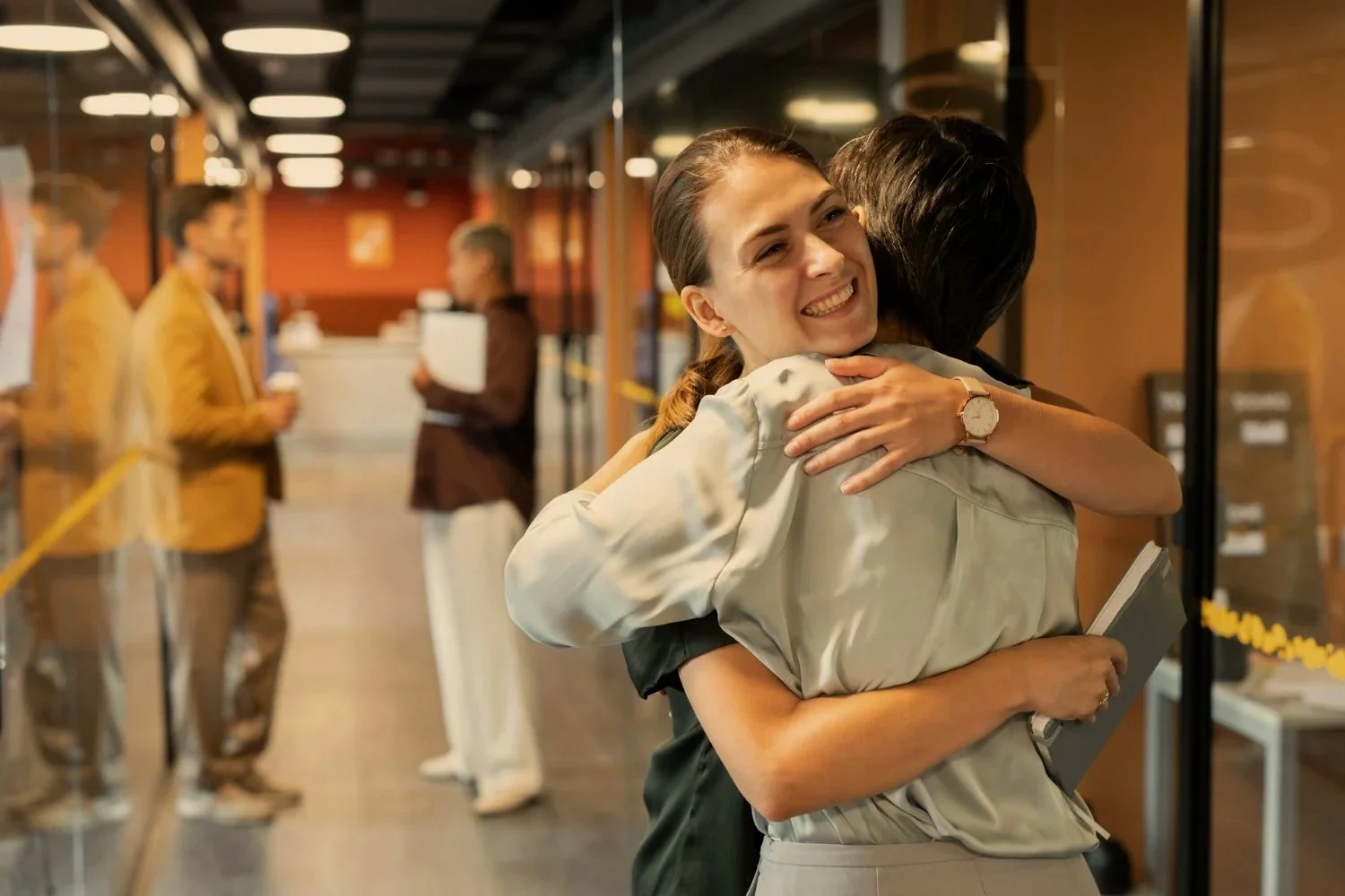 Cómo poner límites con tus amigos del trabajo sin arruinar la relación