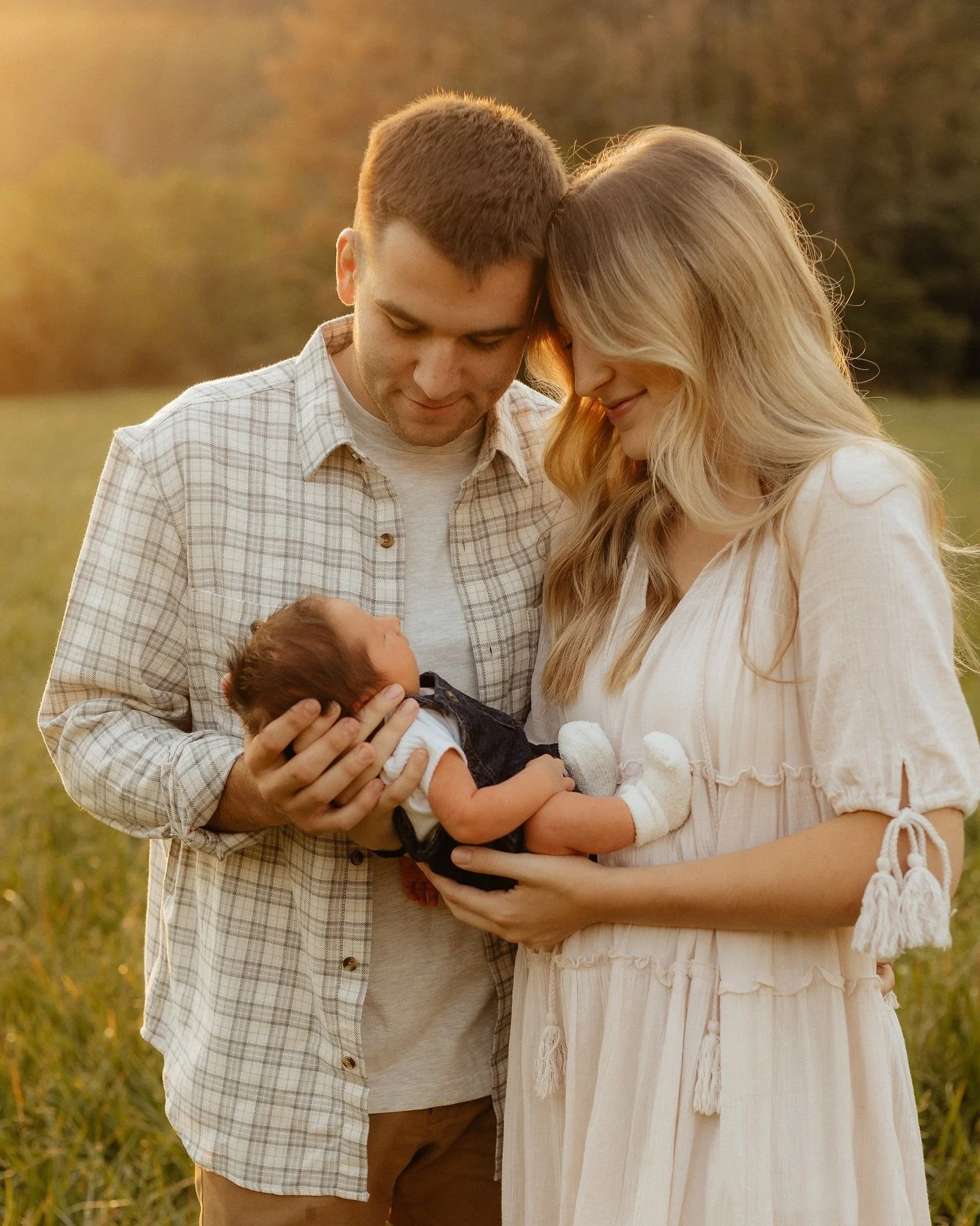 The Hill Family 💛 

I can&rsquo;t get over how precious these are😫🥹