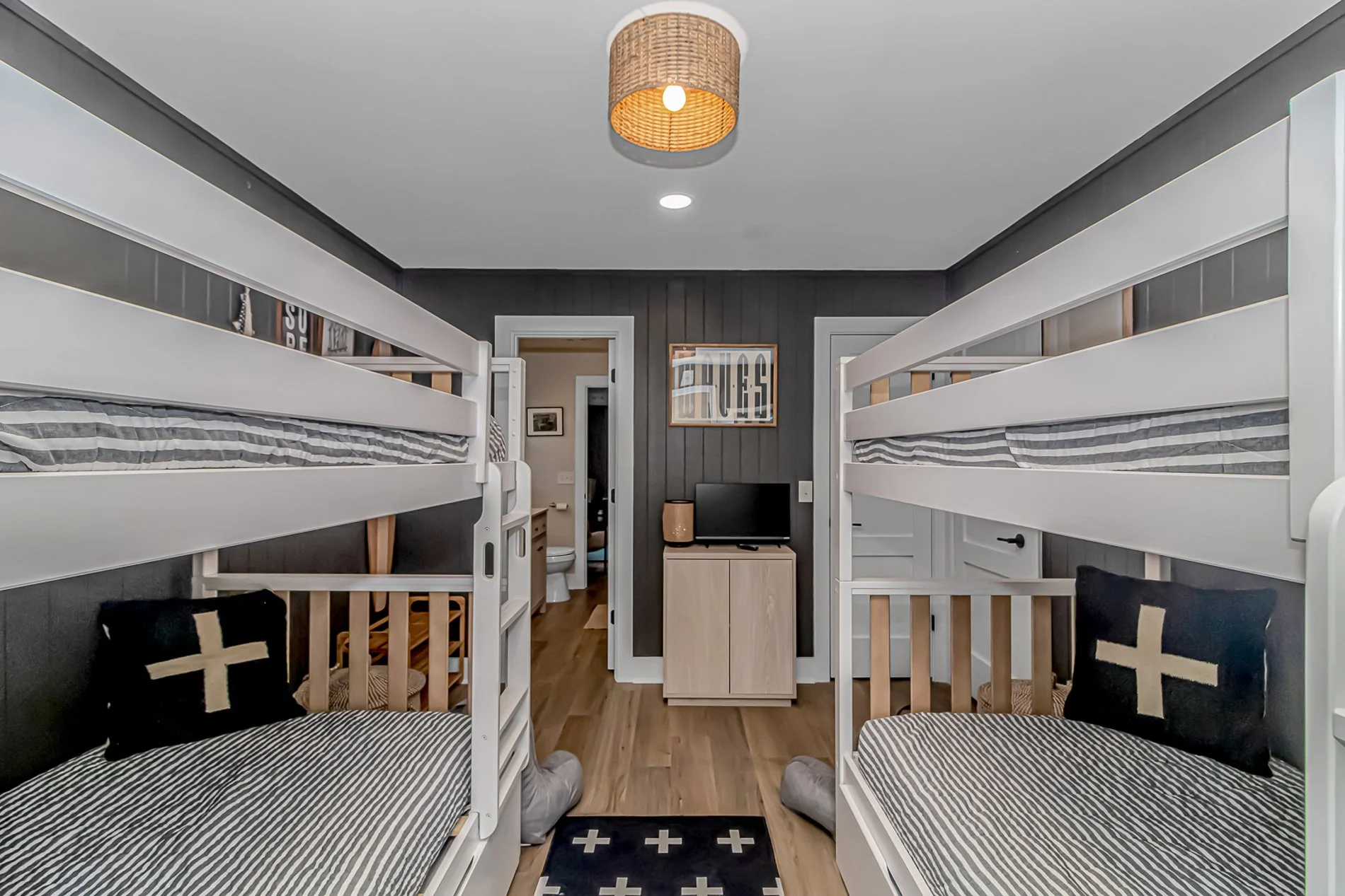 22_mls-19beach photos richmond st .jpeg