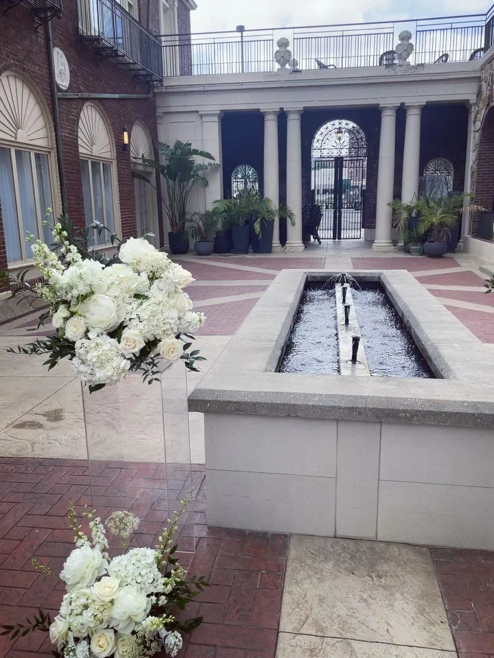 Had the absolute pleasure creating florals for this small + intimate summer wedding last weekend. With the couple being AZ-based and the guest count around 20, each arrangement had every intention, detail, and fullness it deserved for this beautiful 