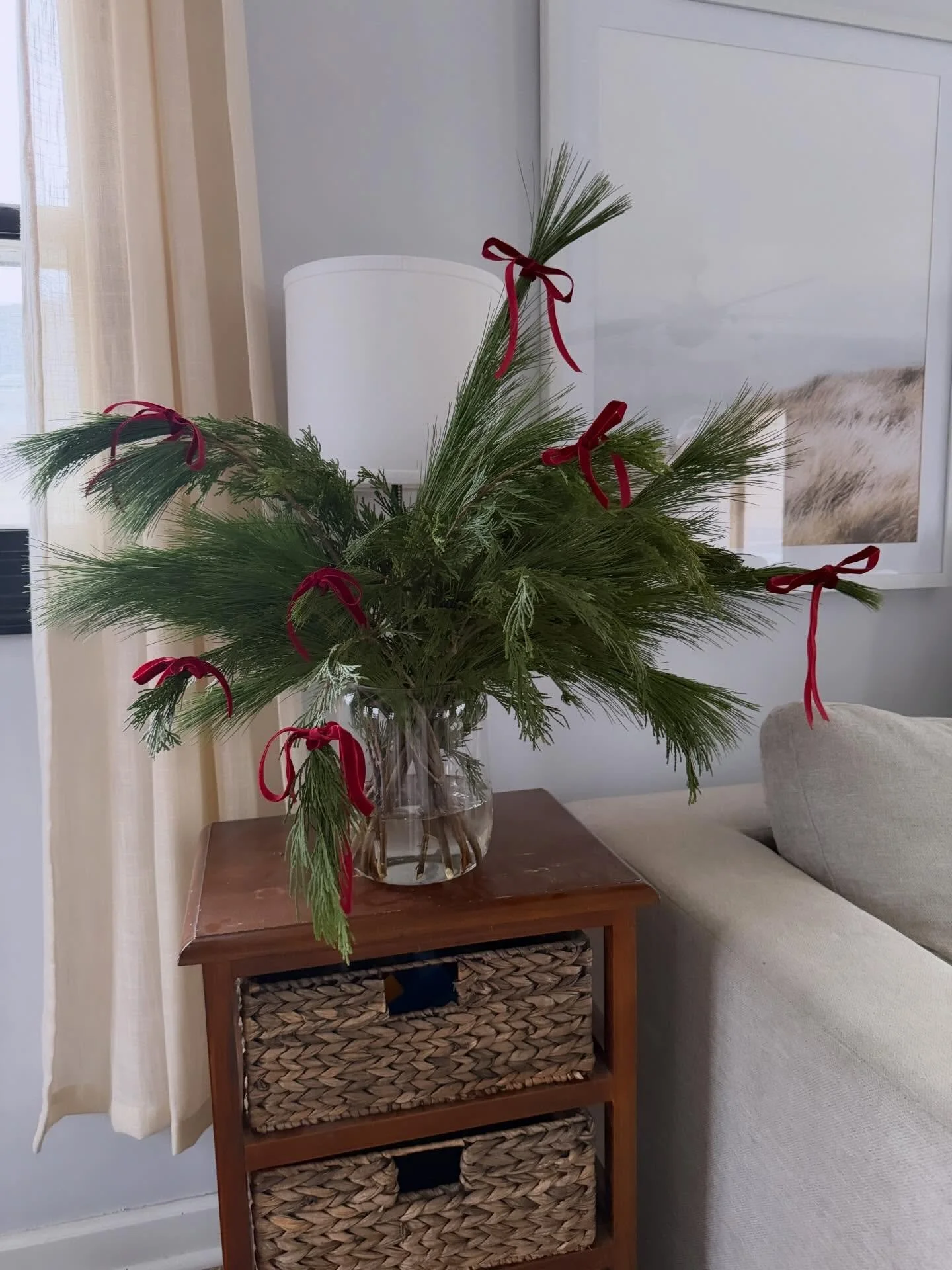 Little holiday cheer addition - not complete without some red bows! 🎄&hearts;️ 

Contact us at the link in our bio for some holiday arrangements this year!