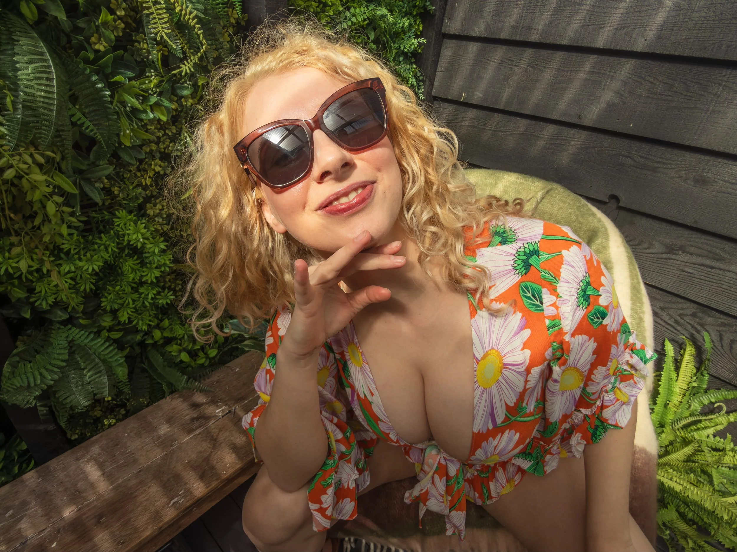 Alice_orangedress_2 (1).jpg