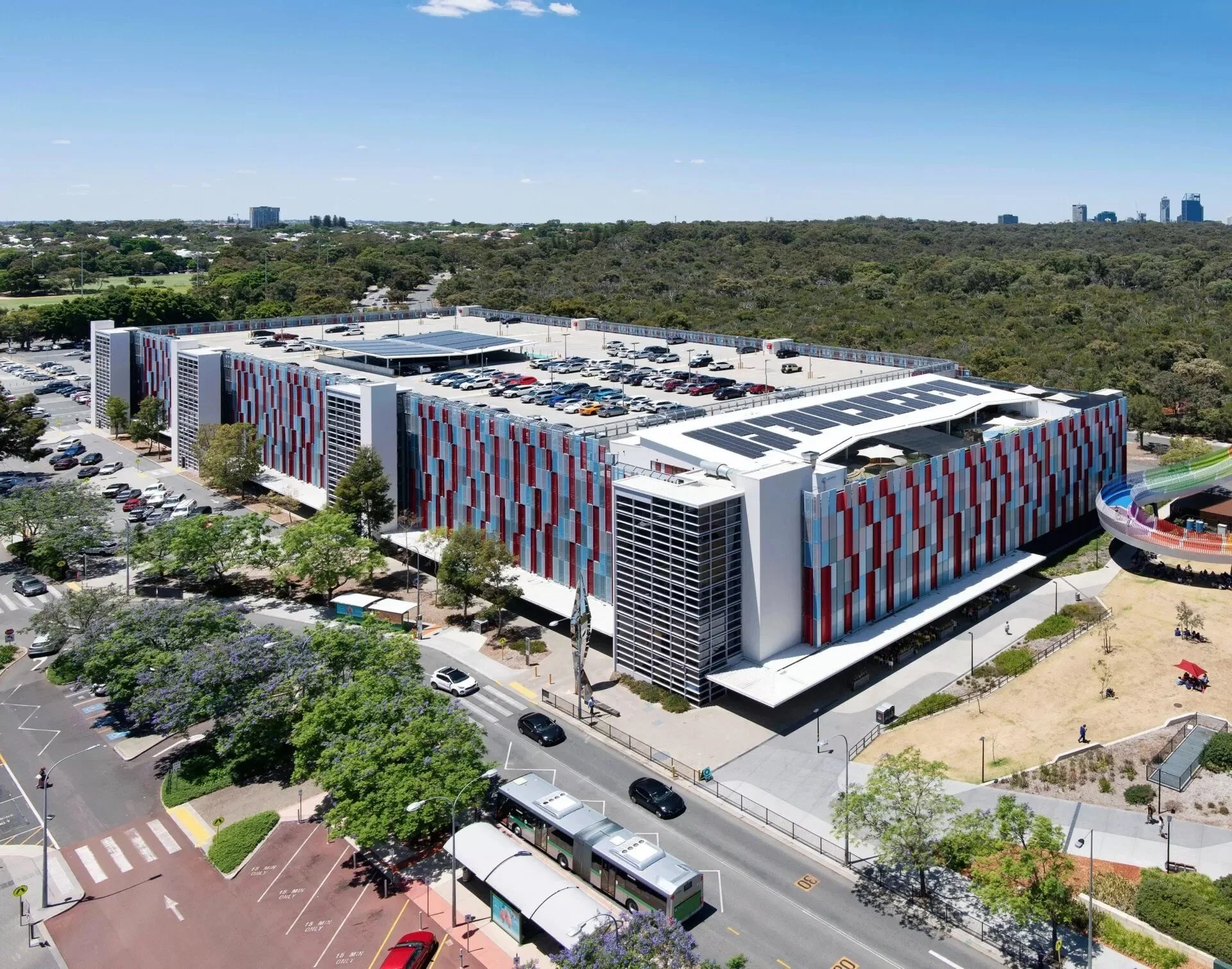 Queen Elizabeth II Medical Centre Carpark