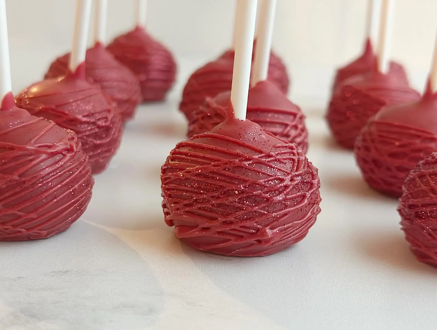 red cake pops.jpg