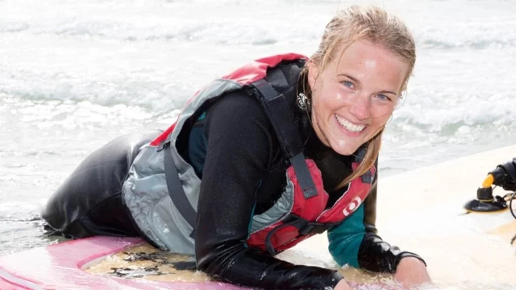 SUP, vandaktiviteter, kajak, naturoplevelser, camping og campstemning for hele familien på Surfcamp Samsø eller Vand & Velvære.
