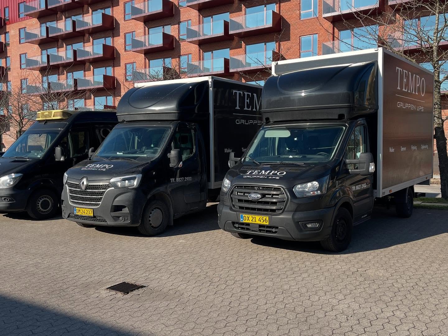 🚛🚛🚛 3 p&aring; stribe &ndash; klar til at rykke ud! 💥

N&aring;r Tempogruppen samler styrken, er der garanti for tempo, teamwork og topklasse service!

Ingen opgave er for stor &ndash; vi ruller landet rundt med et smil og st&aelig;rke h&aelig;nd