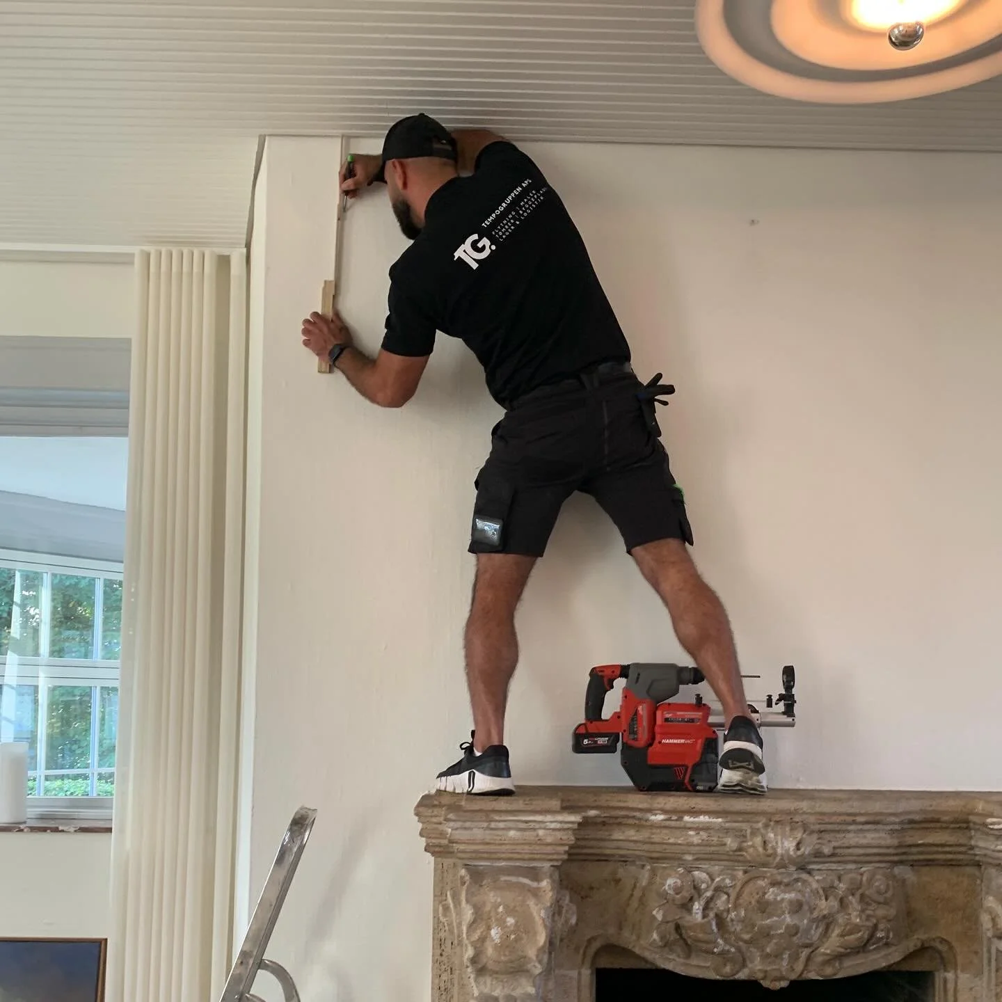 N&aring;r pr&aelig;cision og kreativitet g&aring;r h&aring;nd i h&aring;nd 💪

Vores montageteam har v&aelig;ret i aktion hos @stockrate.dk, hvor der skulle l&oslash;ses en lidt utraditionel opgave med fokus p&aring; detaljen og det &aelig;stetiske u