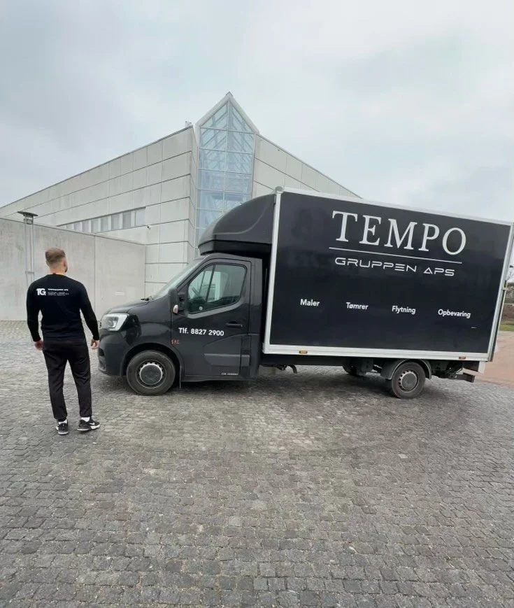 🚚 VI S&Oslash;GER STADIG FLYTTEFOLK &ndash; BLIV EN DEL AF TEMPOGRUPPEN

Har du h&aelig;nderne skruet rigtigt p&aring; og lyst til et job med fart p&aring;?
Vi s&oslash;ger flere flyttefolk til vores flytteafdeling 💪

🔹 Erfaring er ikke et krav &n