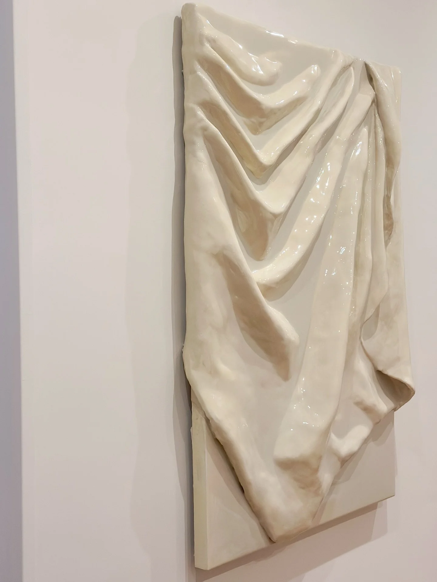 &iquest;Pondr&iacute;as una obra as&iacute; en tu casa? 

&iquest;Piensas que no pegar&iacute;a con la decoraci&oacute;n, o no est&aacute;s segura del color? No te preocupes, soy Caro y estoy aqu&iacute; para ayudarte. 

Si te gusta alguna de mis obr