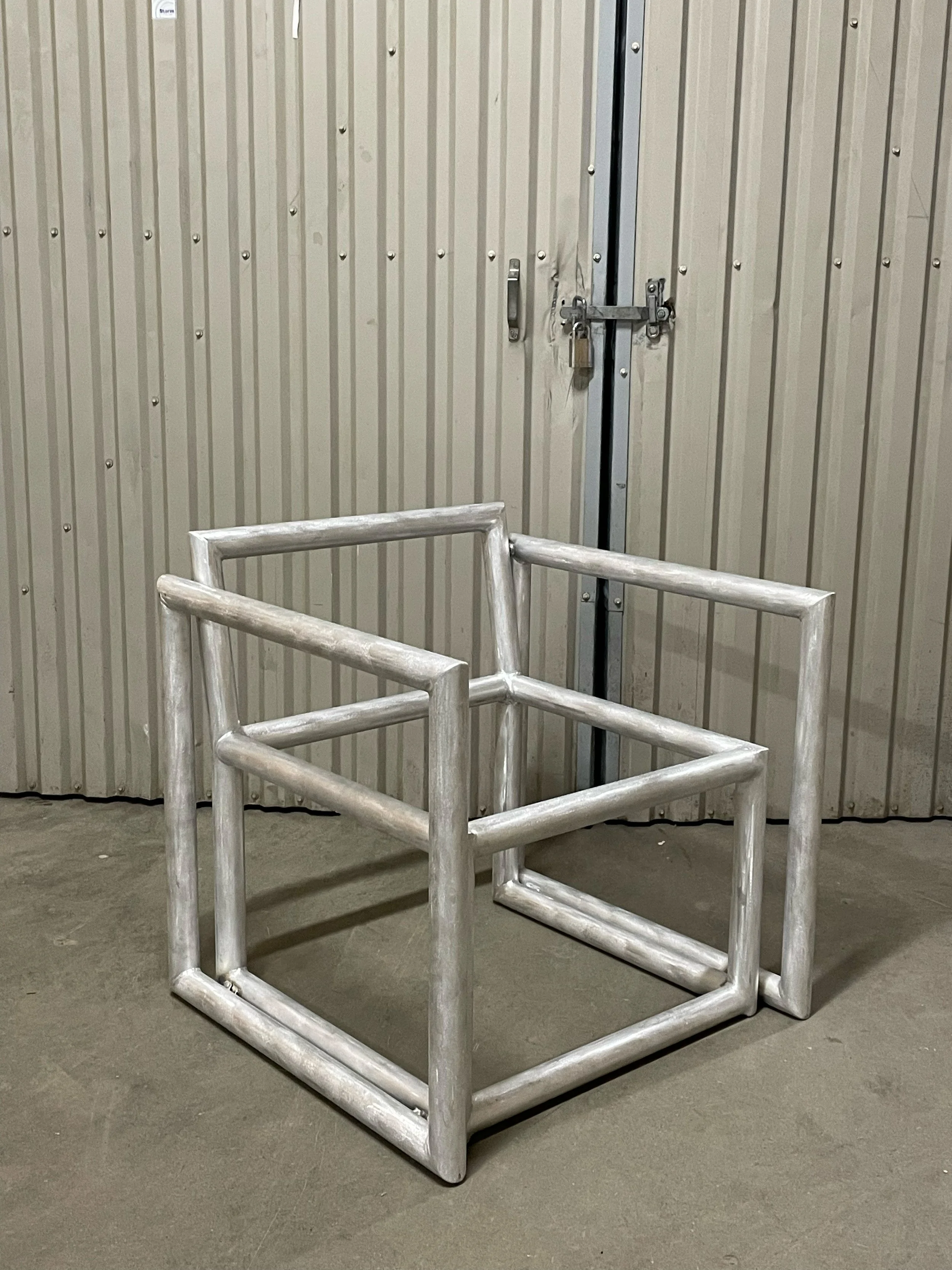 Alphonse chair / HLIN