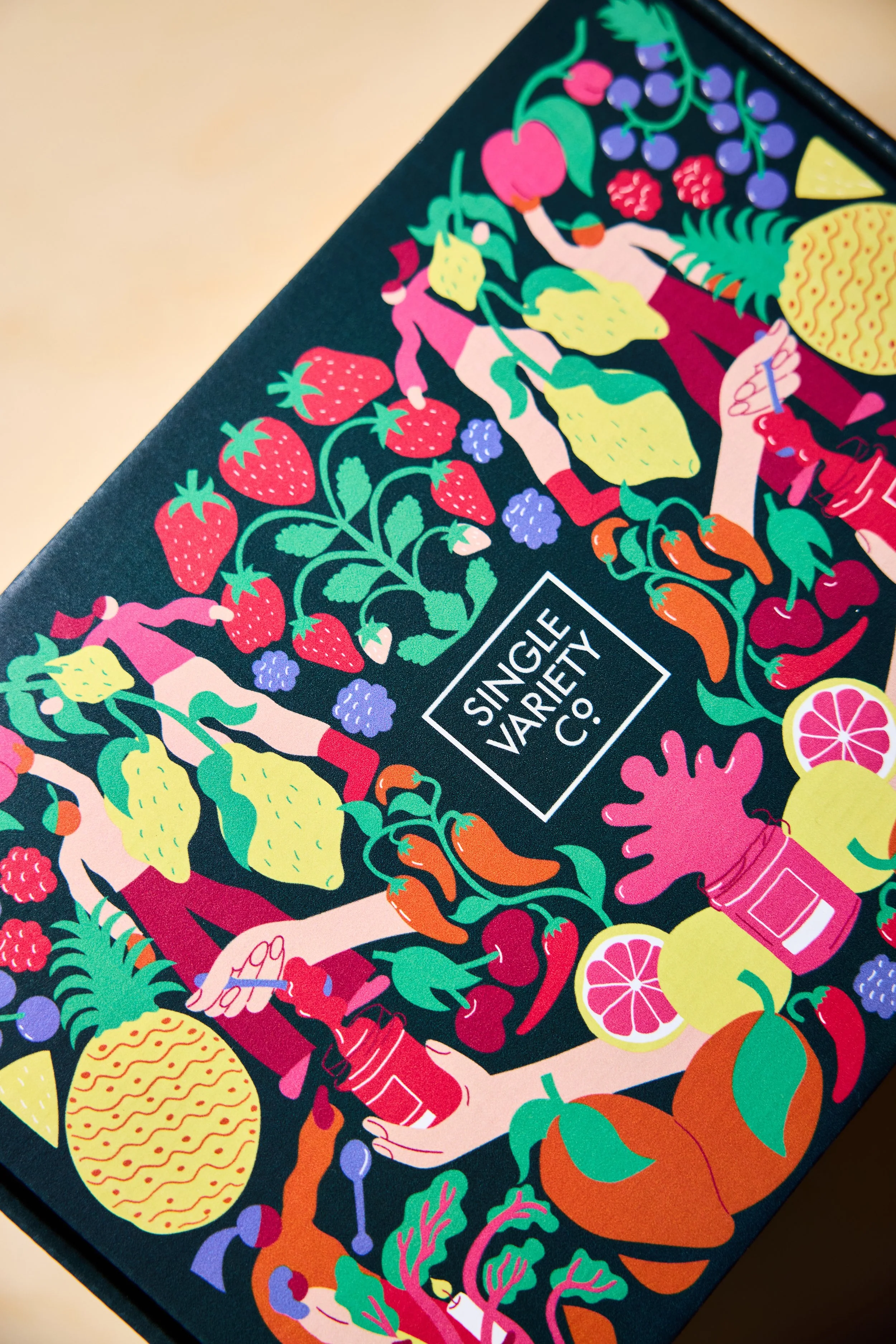 Christmas - Giftbox Details - SVC Box Sets 202518178_HiRes (1).jpg