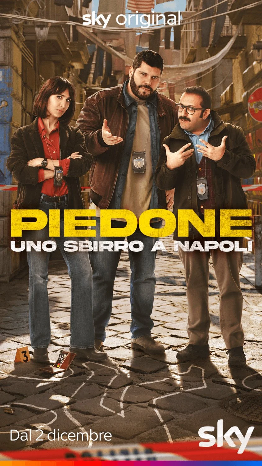 Piedone%20Uno%20Sbirro%20A%20Napoli.jpg