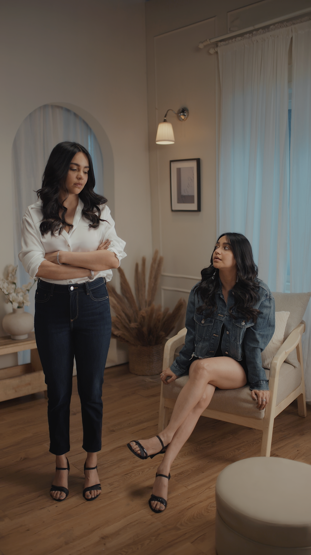 Metro Shoes Reel

Director: Rahul Hansraj

DOP: Heet Nandu

Art Director: Anandi Menon

Art Team: Vijay Shelar & Vaidehi Kane

EP: Chandresh Navic

AP: Aman Anand

Agency: Schbang

Agency Production House: Schbang Motion Pictures

Production House: O