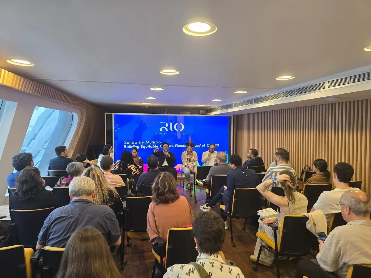 Em agosto, no Museu do Amanh&atilde;, demos in&iacute;cio a uma jornada coletiva: o lan&ccedil;amento do Mutir&atilde;o Solid&aacute;rio por um Financiamento Clim&aacute;tico Justo, uma iniciativa da Equal Right com o Instituto AYA.

O Mutir&atilde;o