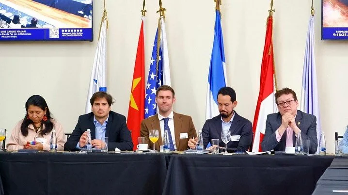 Espa&ntilde;ol abajo⬇️
Big news from Bogot&aacute; 🇨🇴✨

Equal Right joined the Colombian Congress to launch our Basic Income for Peace with Nature pilot! 🌱

This historic moment brought together leaders from politics, government, civil society, ph